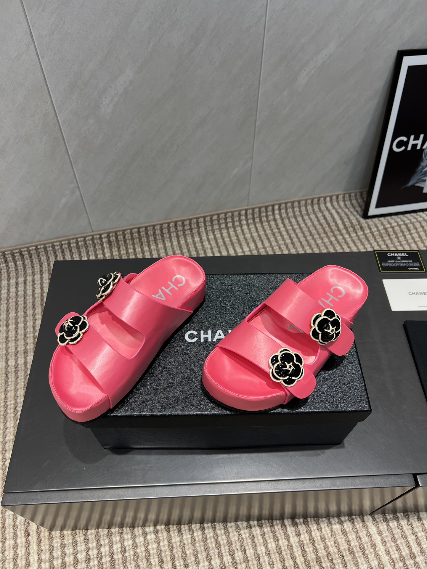 Chanel Flower Accent Beach Sandals | Chic & Comfortable Summer Slides 4 i1755418897 2153 2