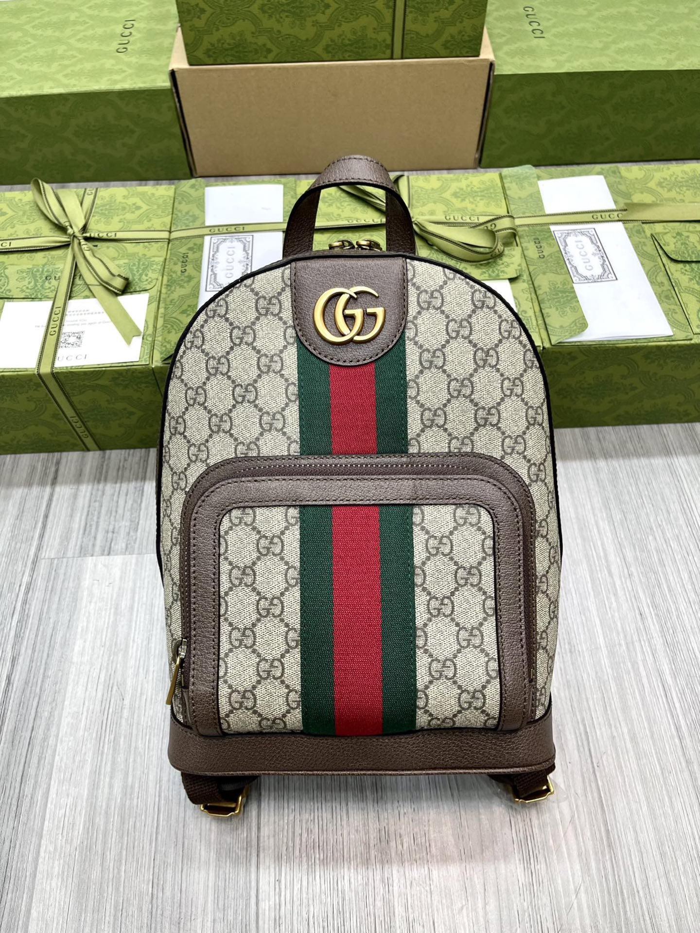 Рюкзак GUCCI Ophidia из ткани GG и тиснёной кожи с красно-зелёной лентой