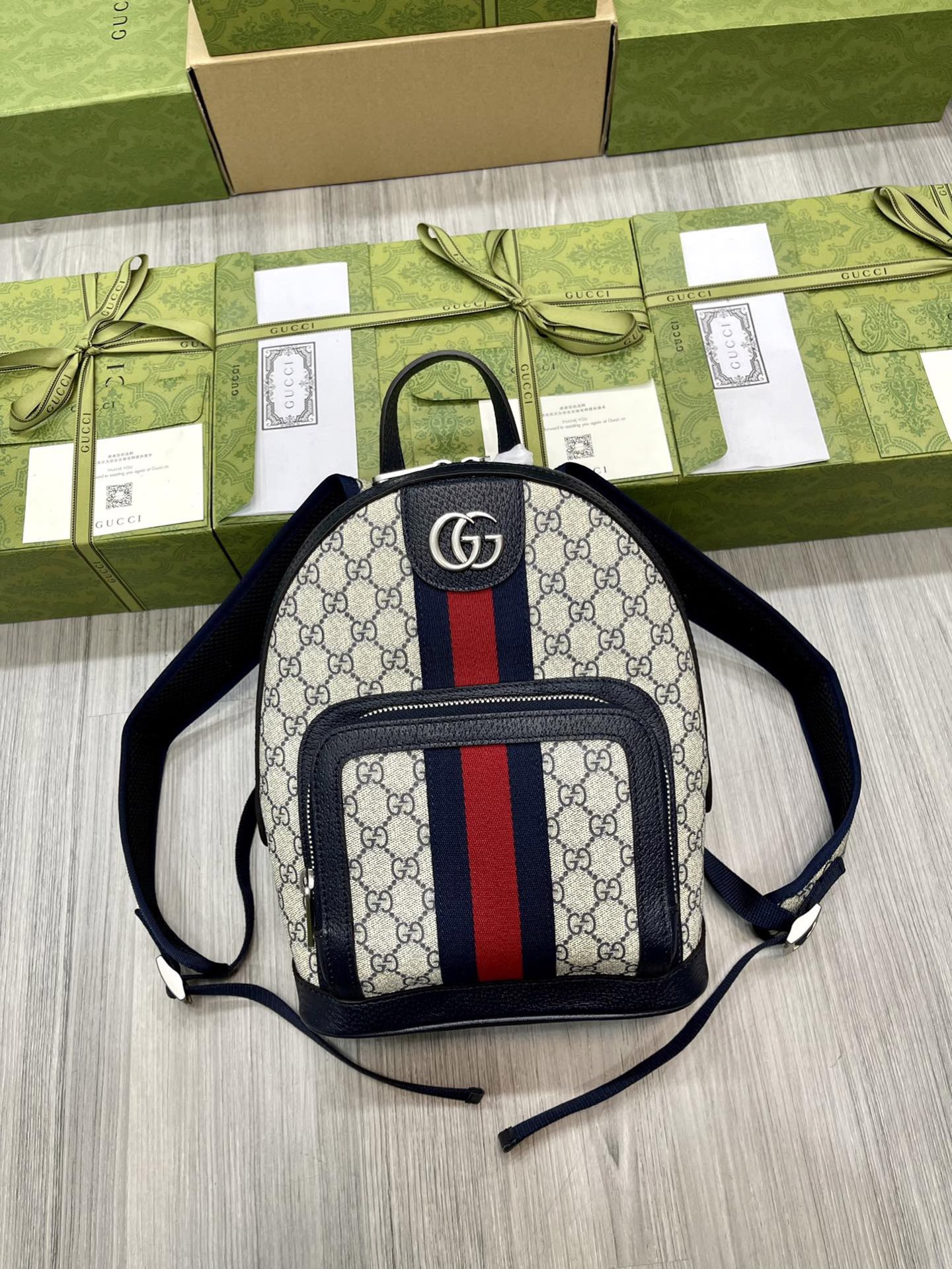 Рюкзак GUCCI Ophidia из ткани GG и тиснёной кожи с красно-зелёной лентой