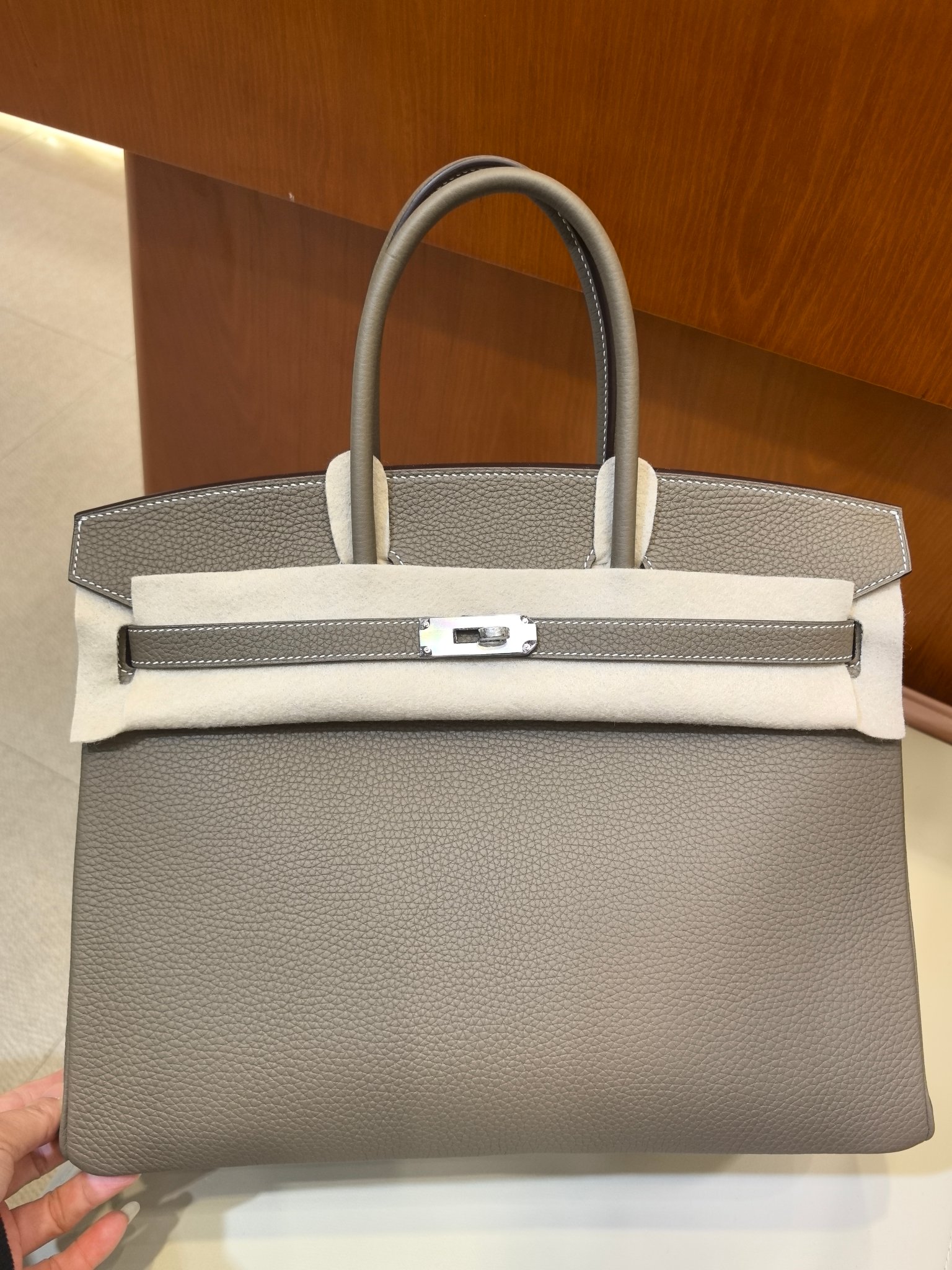Hermès Birkin 35 cm en Piel Togo Gris Elefante con Herrajes Plateados