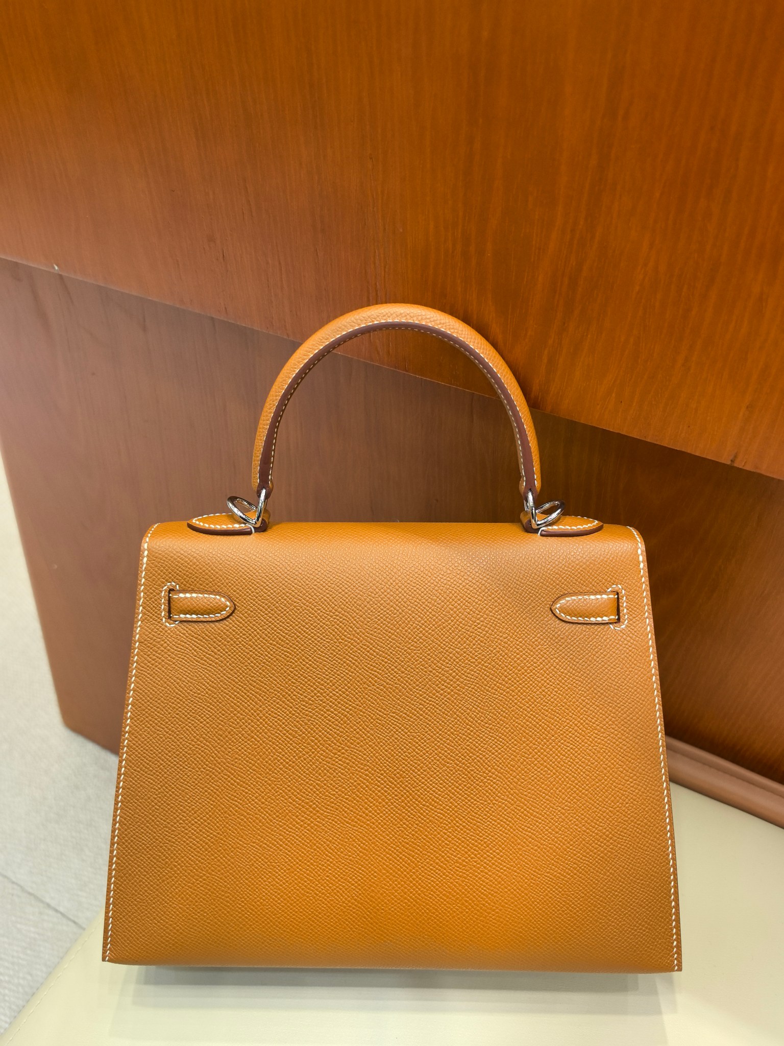 Hermès Kelly 25cm Epsom Leather Handbag Gold Brown with Silver Hardware 3 a1742886848098 5818