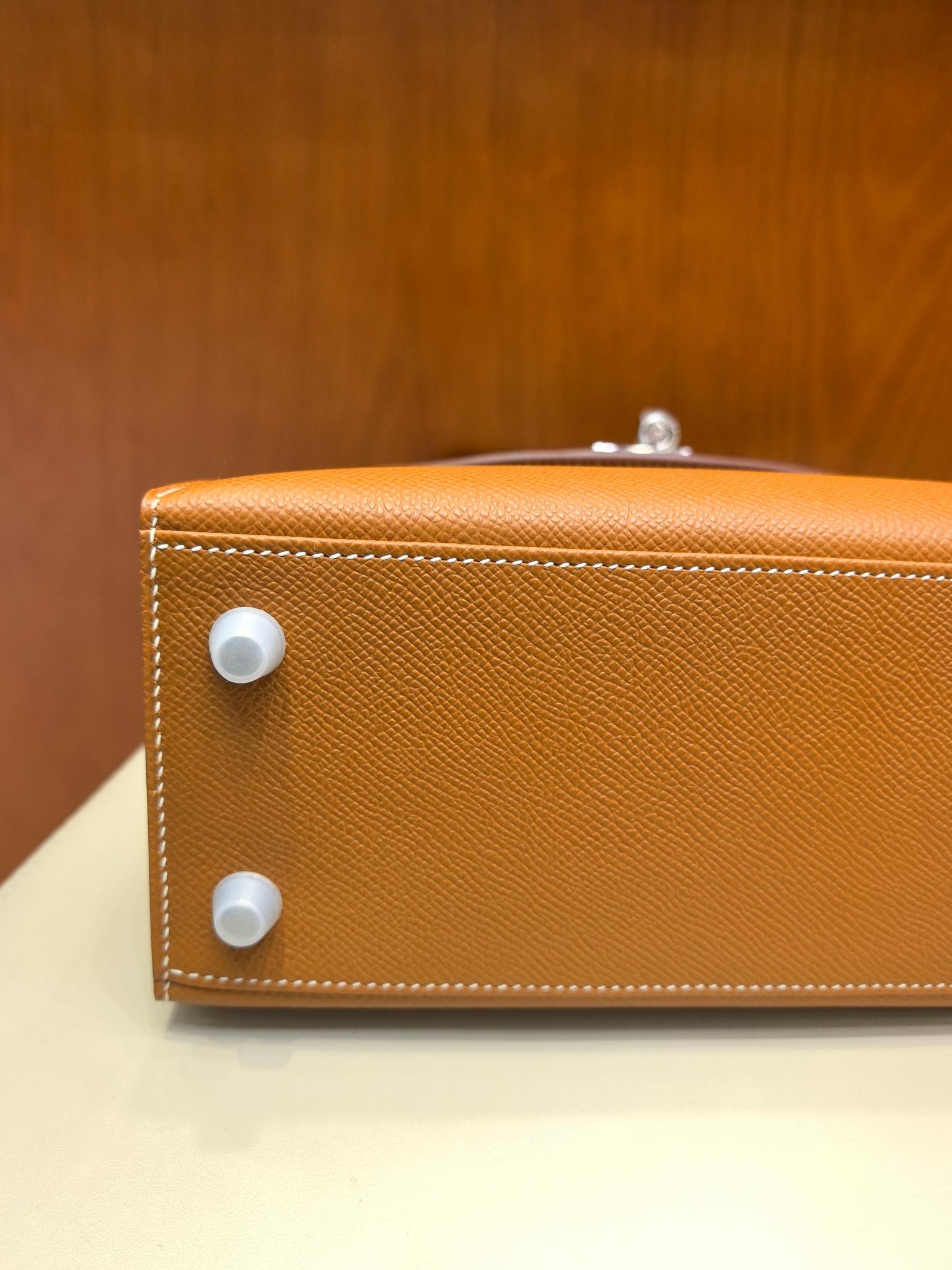Hermès Kelly 25cm Epsom Leather Handbag Gold Brown with Silver Hardware 8 a1742886851626 6088