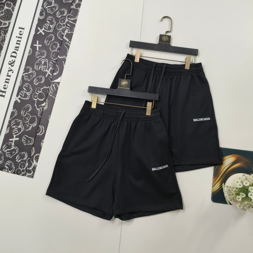 Balenciaga Classic Logo Embroidered Five-Point Shorts - Summer 2025 Collection 1 Balenciaga Classic Logo Embroidered Five-Point Shorts - Summer 2025 Collection