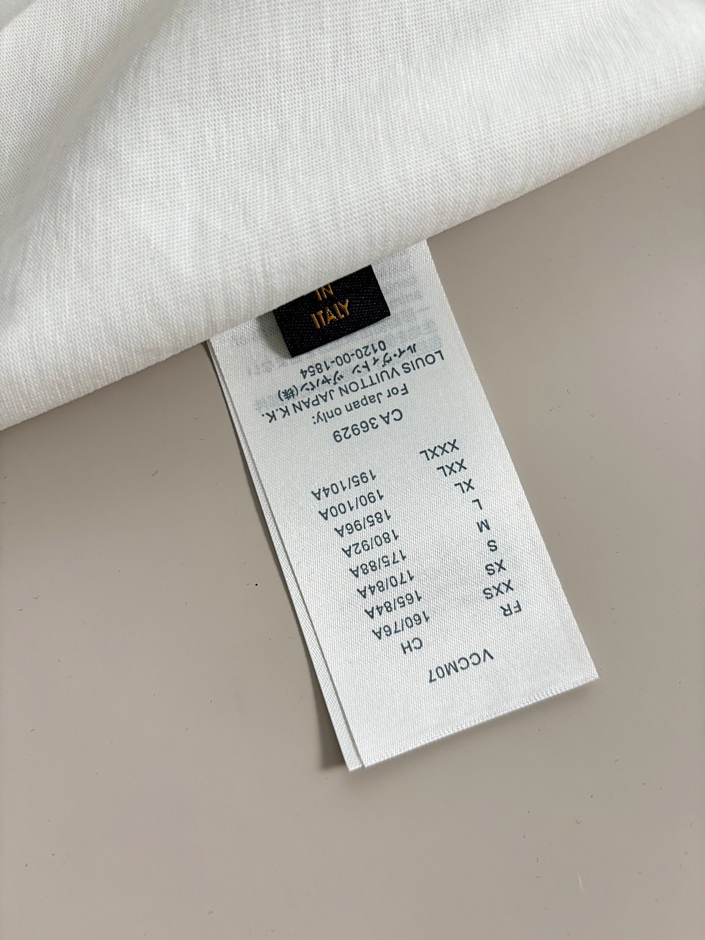  LOUIS VUITTON*
2꯭0꯭2꯭5春夏款上新 ❤️ 
原⌚️高版本 
驴家lv 面料采用27