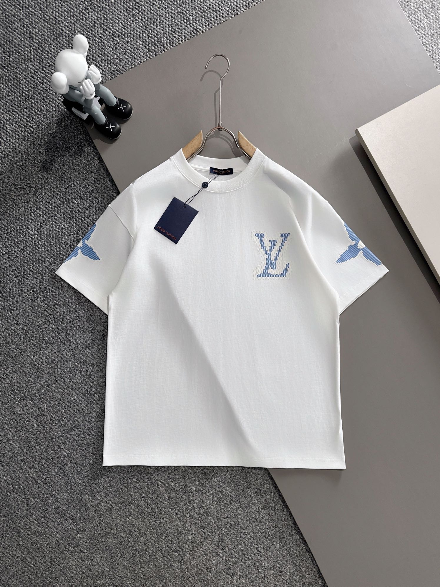  LOUIS VUITTON*
2꯭0꯭2꯭5春夏款上新 ❤️ 
原⌚️高版本 
驴家lv 面料采用27