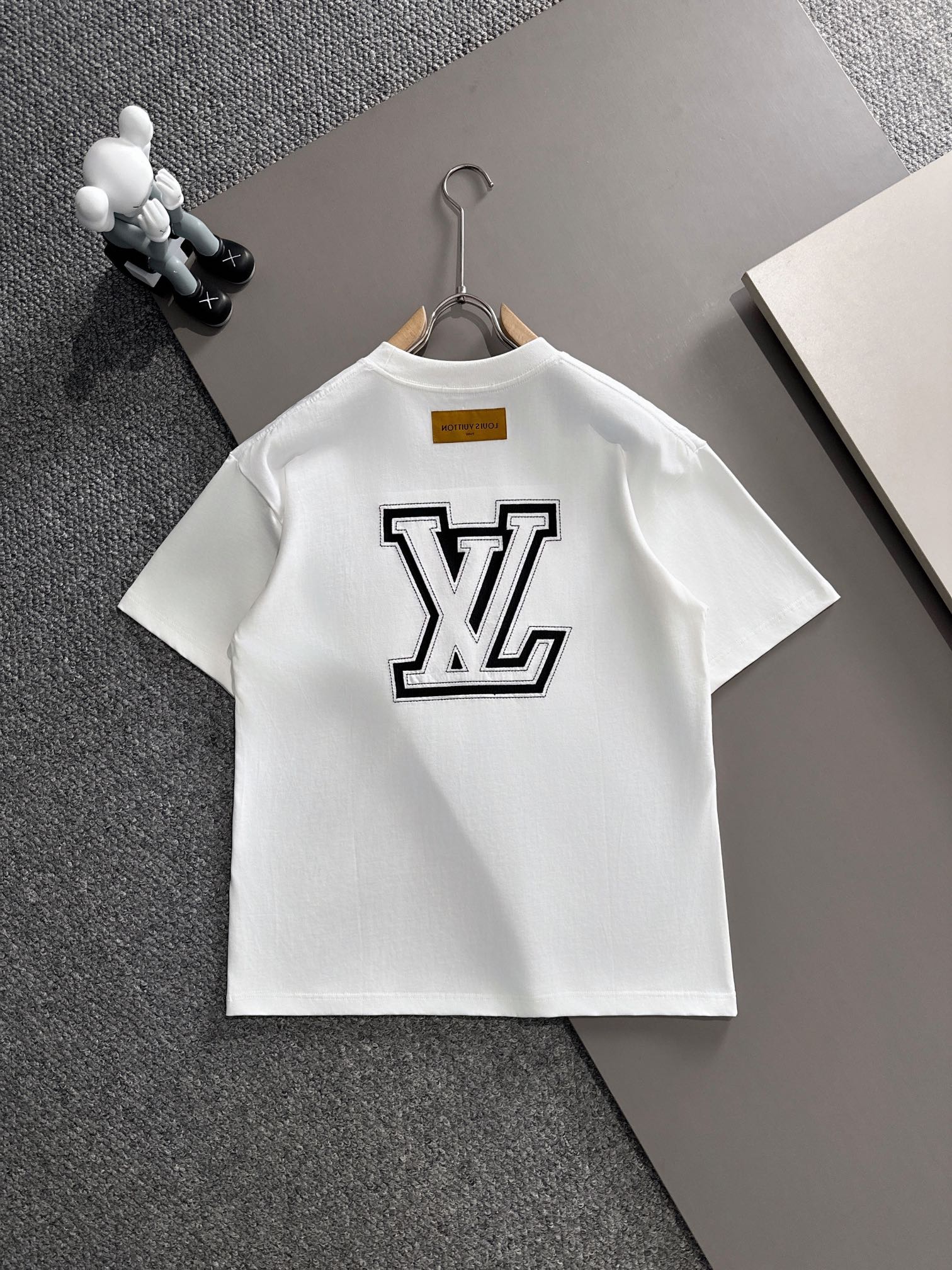  LOUIS VUITTON*
2꯭0꯭2꯭5春夏款上新 ❤️ 
原⌚️高版本 
驴家lv 面料采用27