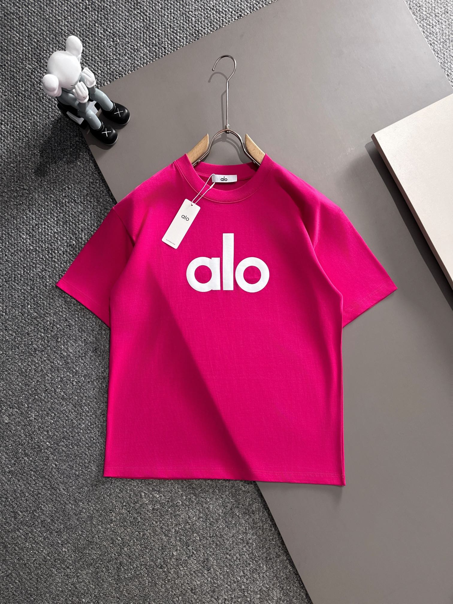 
 alo*
2꯭0꯭2꯭5春夏款上新 
原⌚️高版本 
alo 面料采用270克高密度纯棉 不变形 不