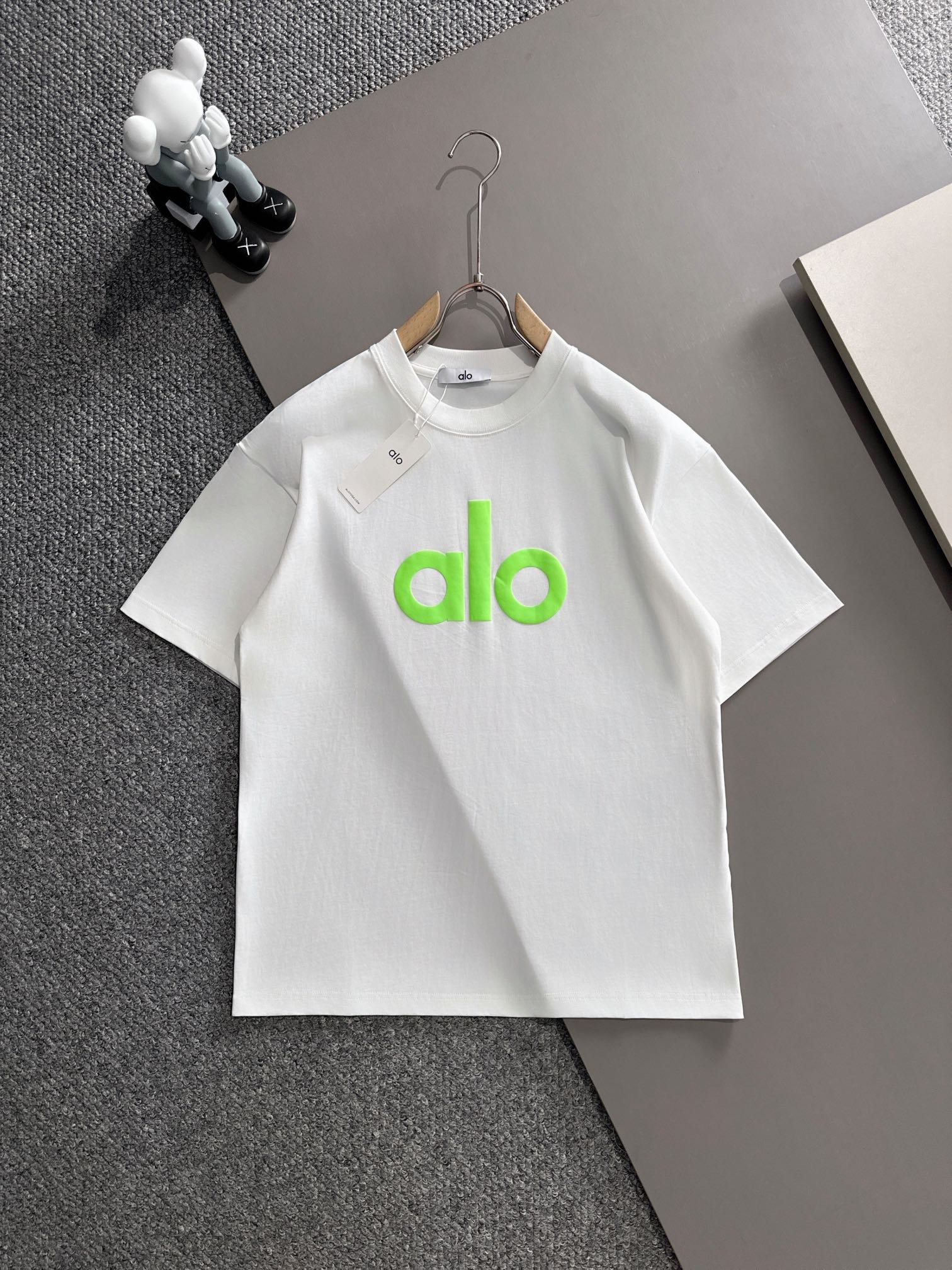 
 alo*
2꯭0꯭2꯭5春夏款上新 
原⌚️高版本 
alo 面料采用270克高密度纯棉 不变形 不