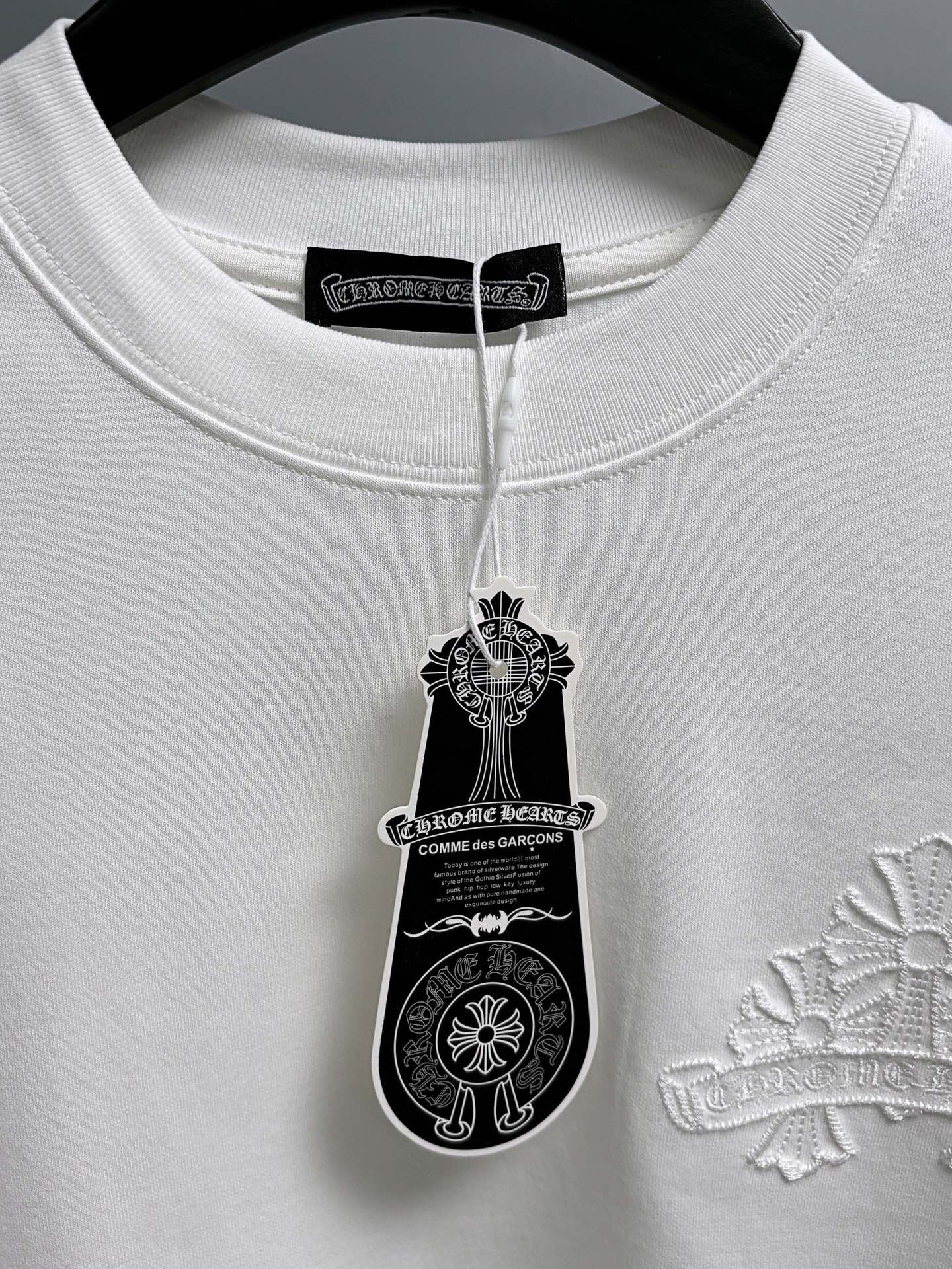 Chrome Hearts 2025 White Cotton Blend T-Shirt with Embroidered Logo 3 i1758549589 1174 5