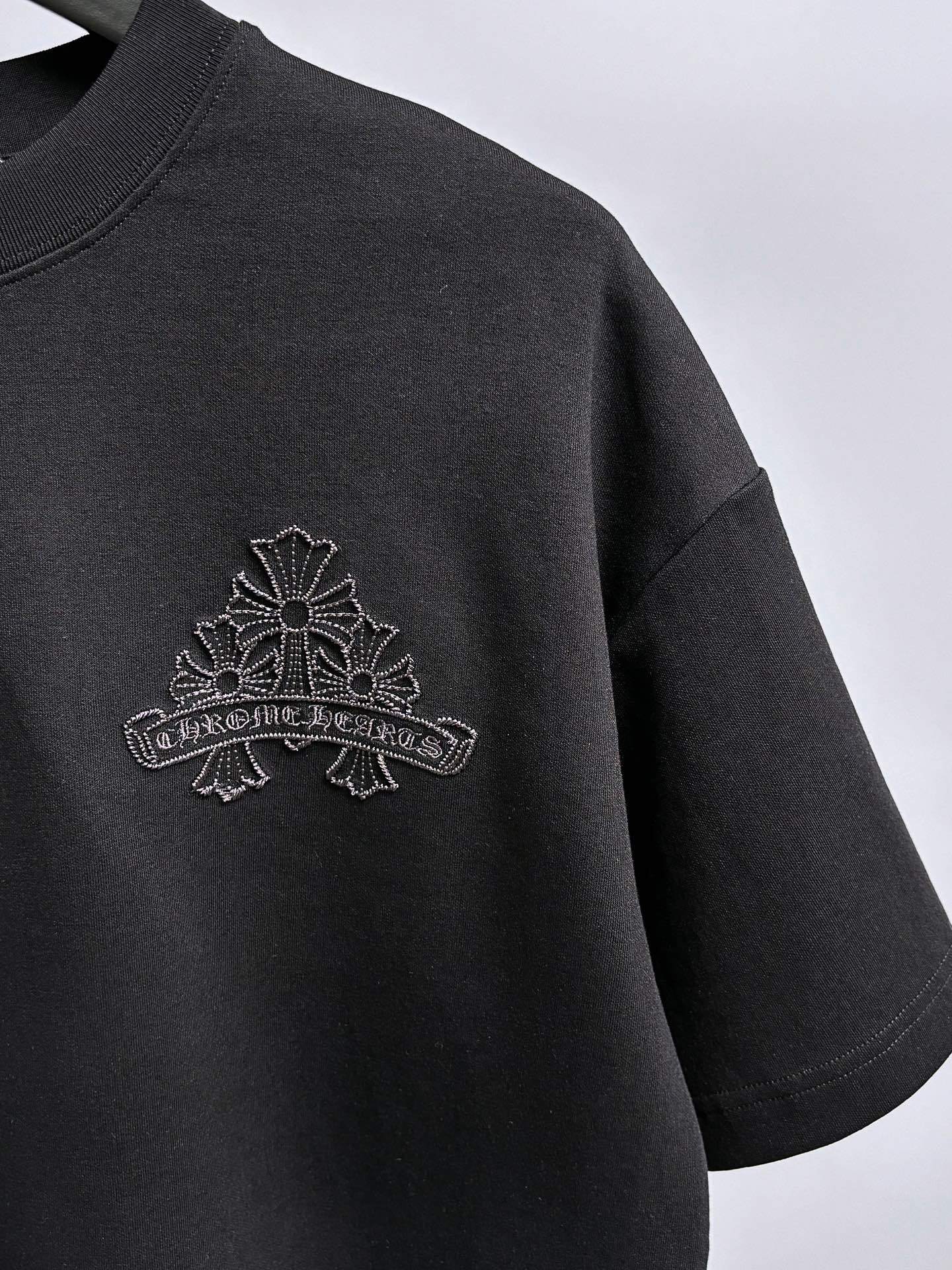 Chrome Hearts Men's Black Cotton T-Shirt with Cross Logo Embroidery 5 i1758549658 6247 10