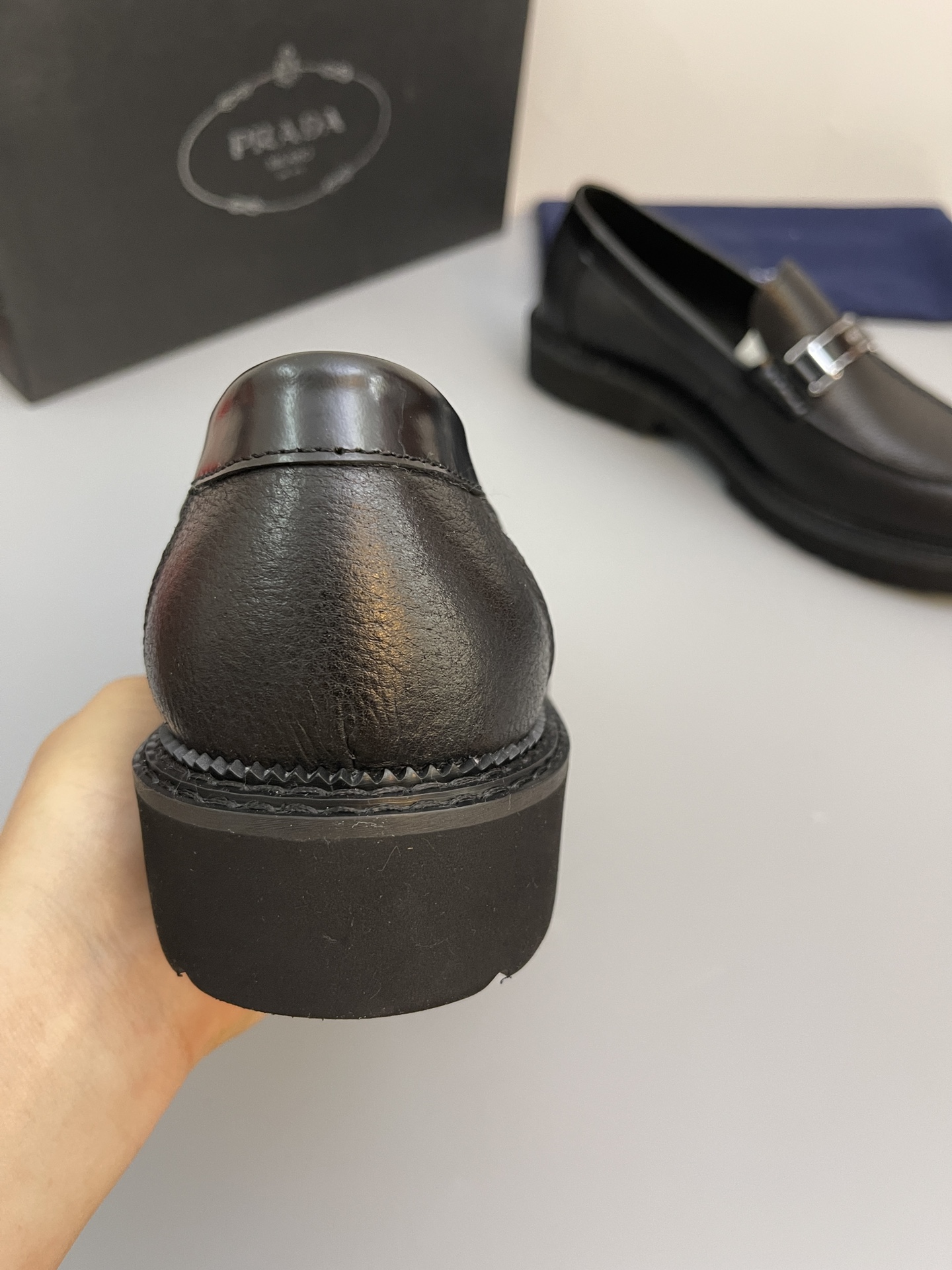 Batch (Prada) de alta calidad, . Material-piel de vaca importada, forro y plantilla son todos de pie