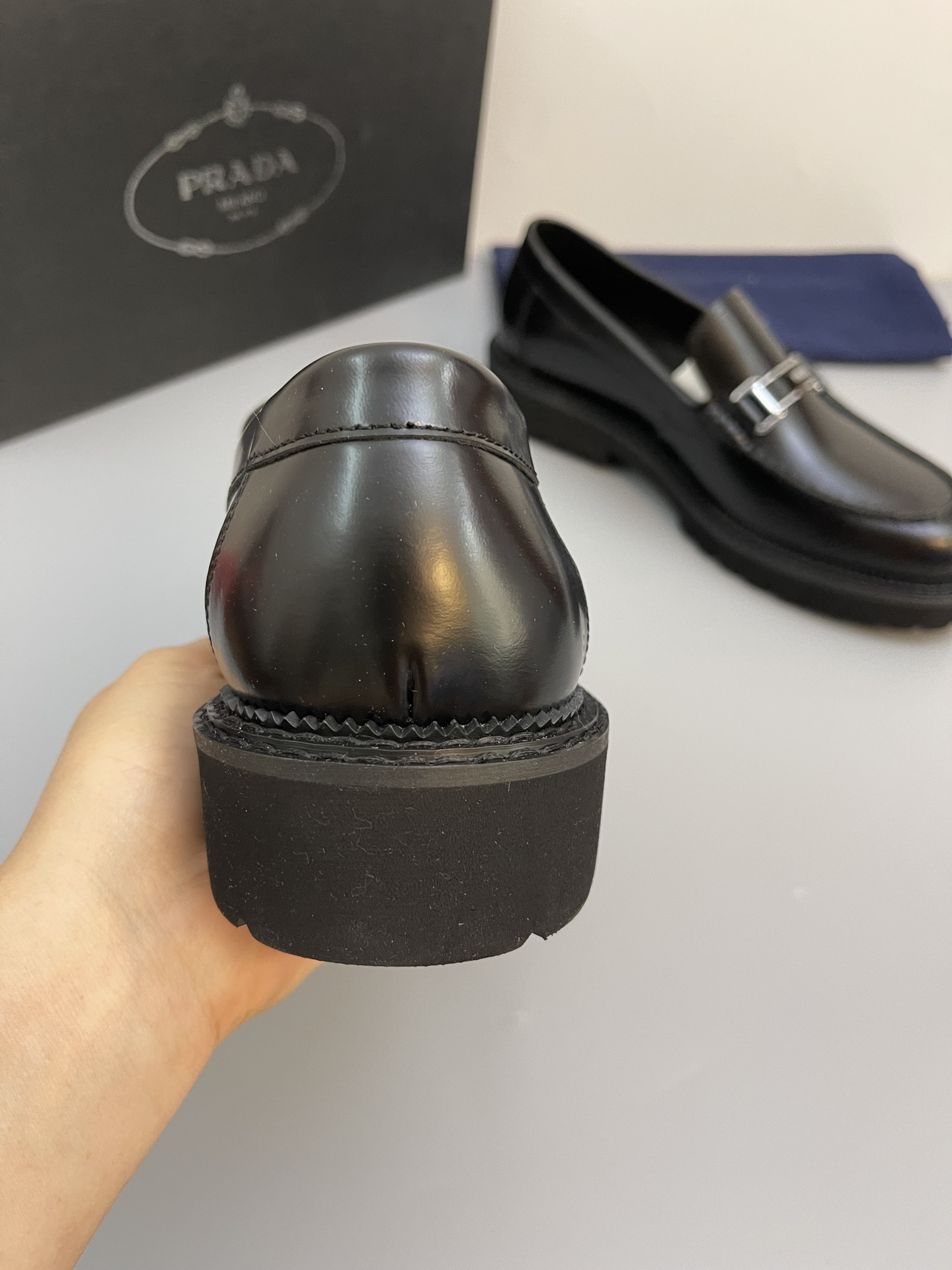 Batch (Prada) de alta calidad, . Material-piel de vaca importada, forro y plantilla son todos de pie