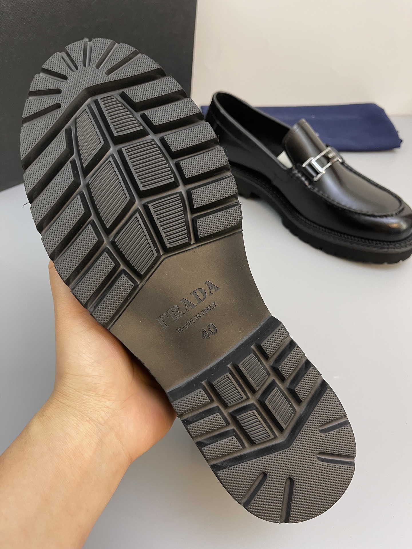 Batch (Prada) de alta calidad, . Material-piel de vaca importada, forro y plantilla son todos de pie