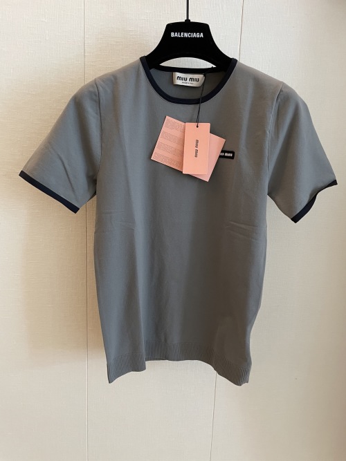 Miu Miu Two-Tone Pique Knit Top Contrasting Trim Short Sleeve Tee 1 Miu Miu Two-Tone Pique Knit Top Contrasting Trim Short Sleeve Tee