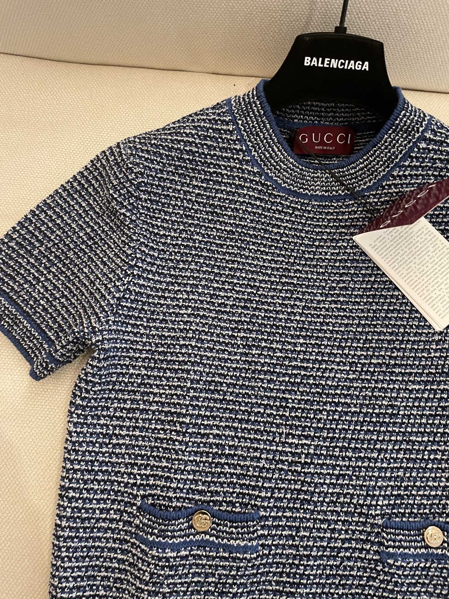 Gucci Light Blue Fine Cotton T-Shirt with Gold-Tone Double G Buttons 7 i1745633787085 2580 0 5