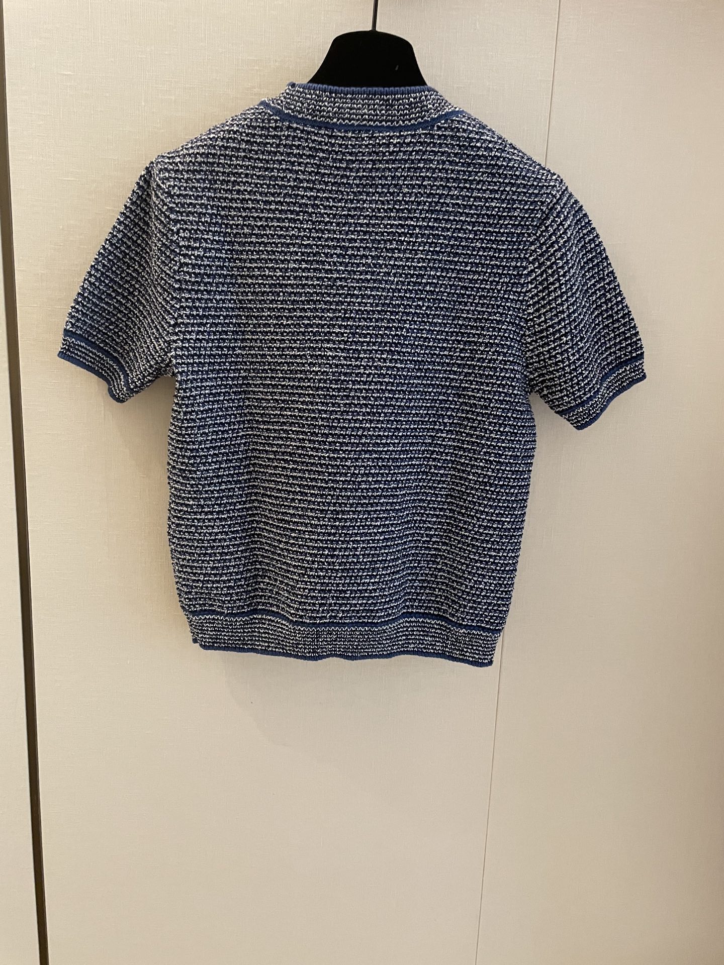 Gucci Light Blue Fine Cotton T-Shirt with Gold-Tone Double G Buttons 4 i1745633787165 4769 0 2