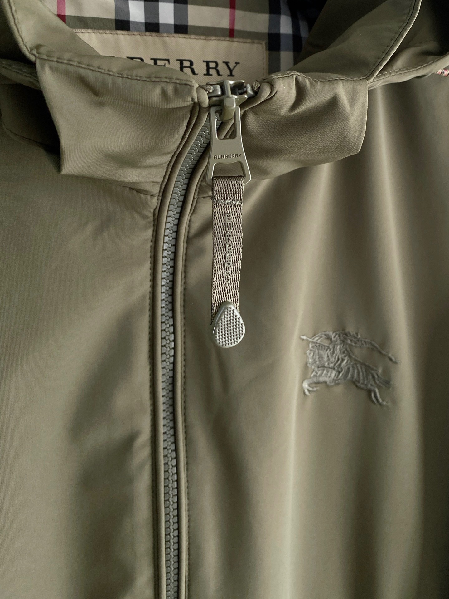 2️⃣0️⃣2️⃣6️⃣春装新款 夹克外套手感质感俱佳、上身效果超男士衣橱必备。码数：48-56