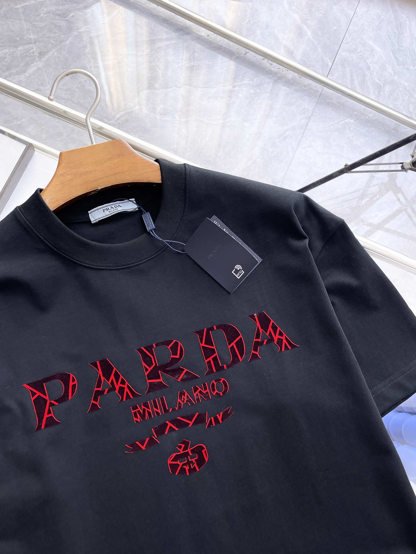 P普拉达2025新款原单男士休闲打底短袖T恤！高端定制 高版本 时尚百搭爆款⚠️宽松版型⚠️✨✨原版进口