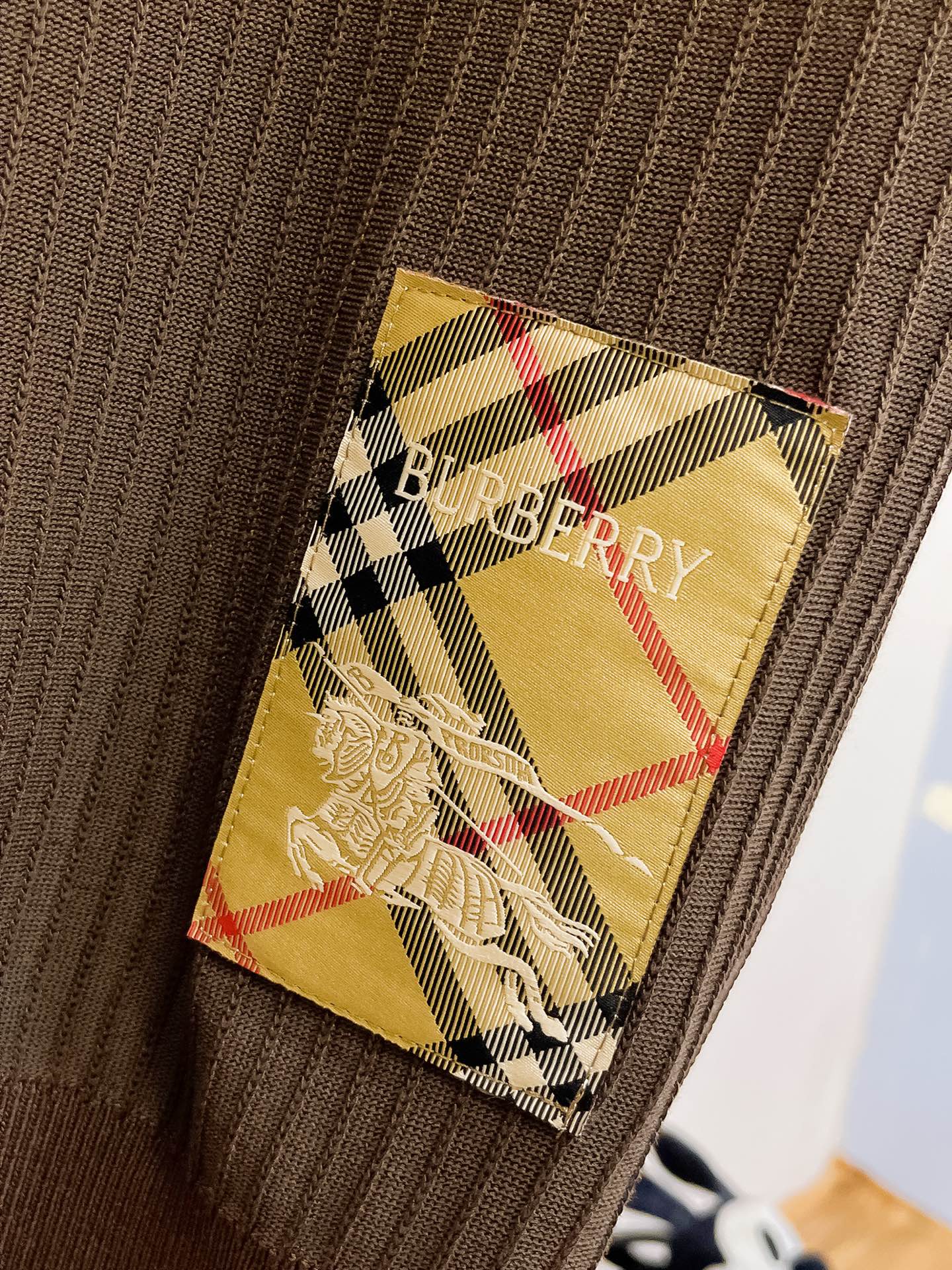 巴宝莉 2026春夏新品针织短袖，进口针织面料，手感柔软。顶级进口私货，设计潮流短袖针织衫，不失奢华 品