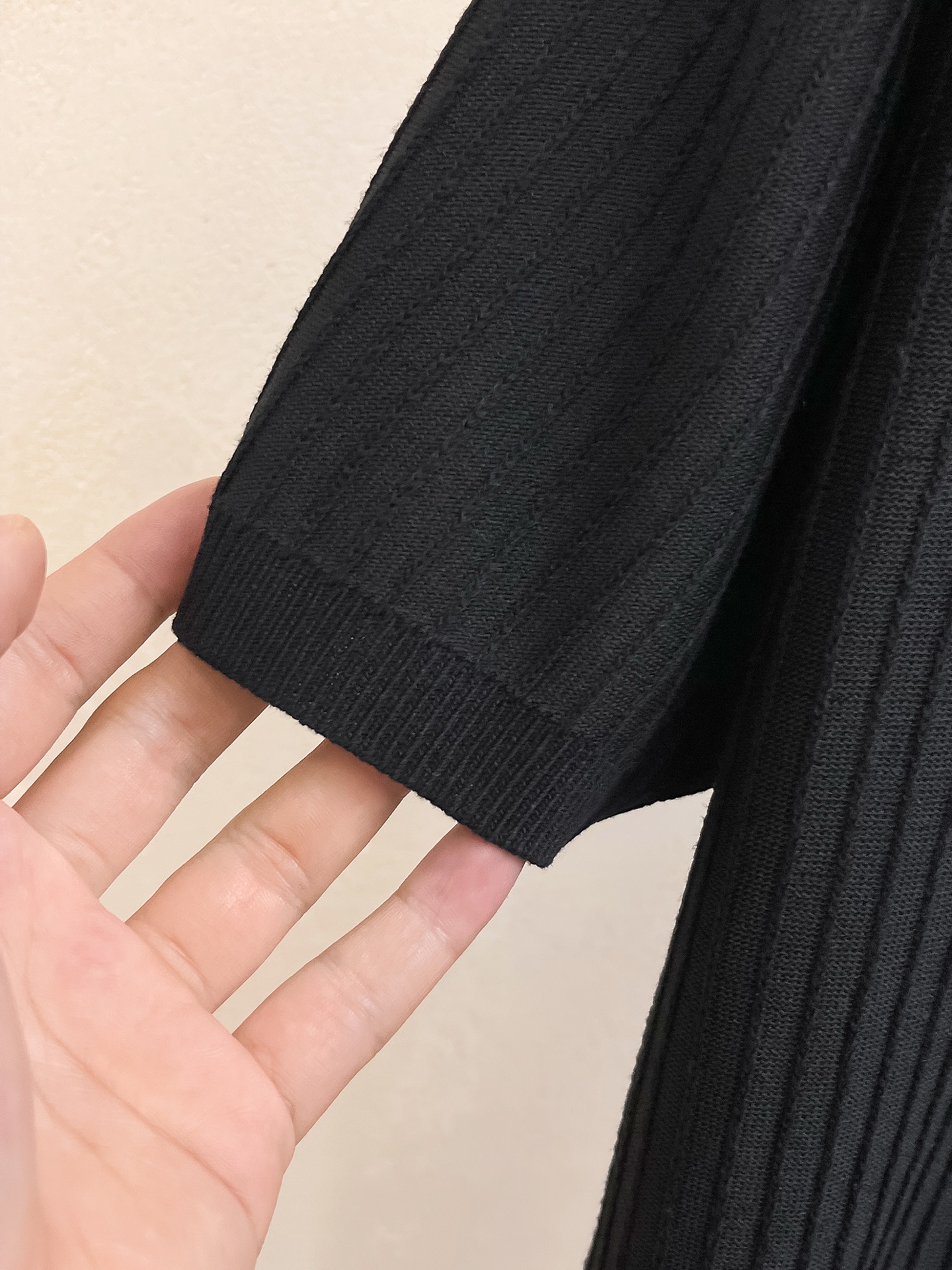 巴宝莉 2026春夏新品针织短袖，进口针织面料，手感柔软。顶级进口私货，设计潮流短袖针织衫，不失奢华 品