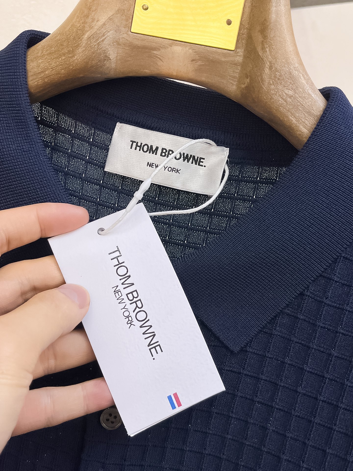 TB 2026春夏新品针织短袖，进口针织面料，手感柔软。顶级进口私货，设计潮流短袖针织衫，不失奢华 品质