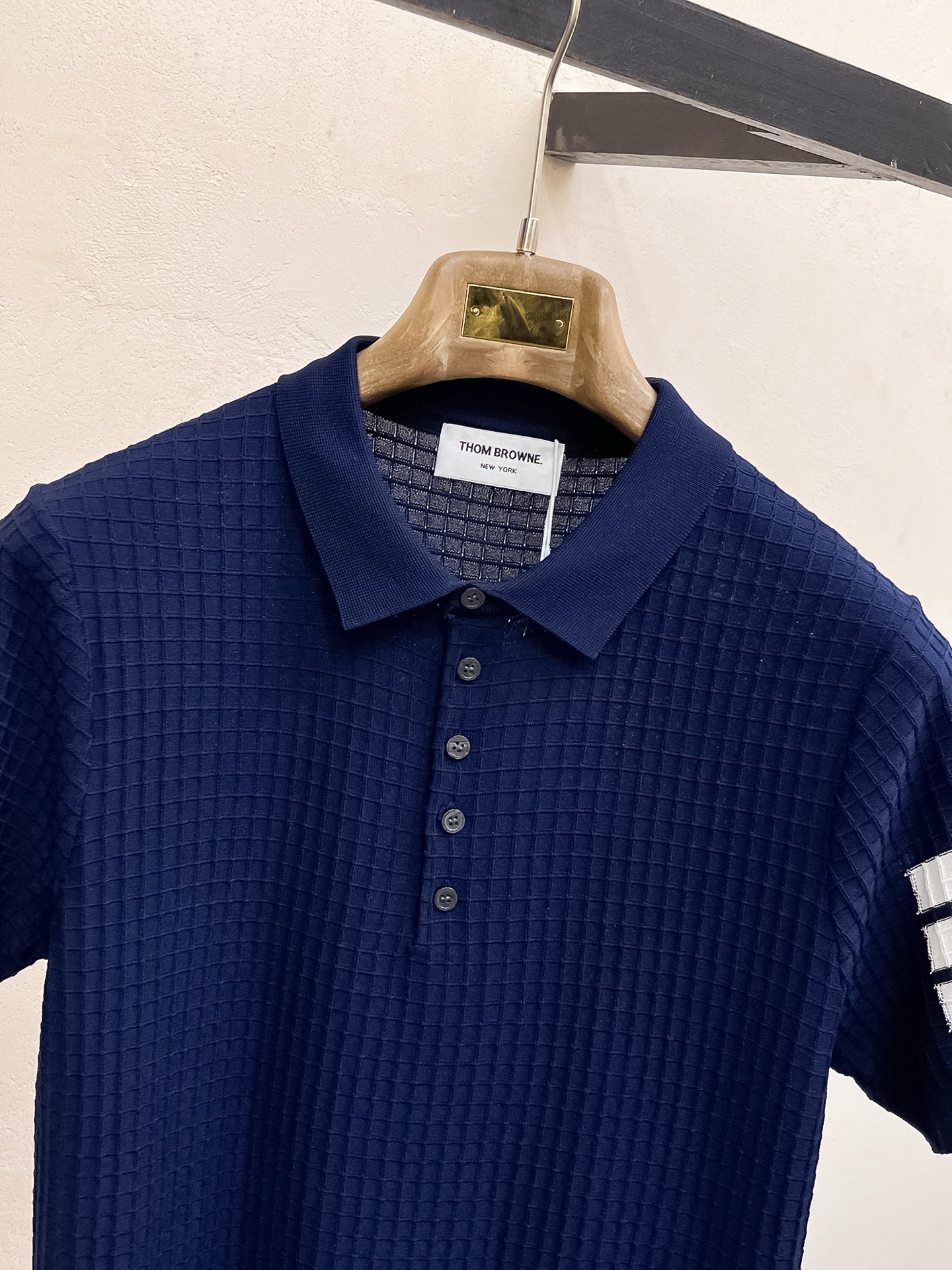 TB 2026春夏新品针织短袖，进口针织面料，手感柔软。顶级进口私货，设计潮流短袖针织衫，不失奢华 品质