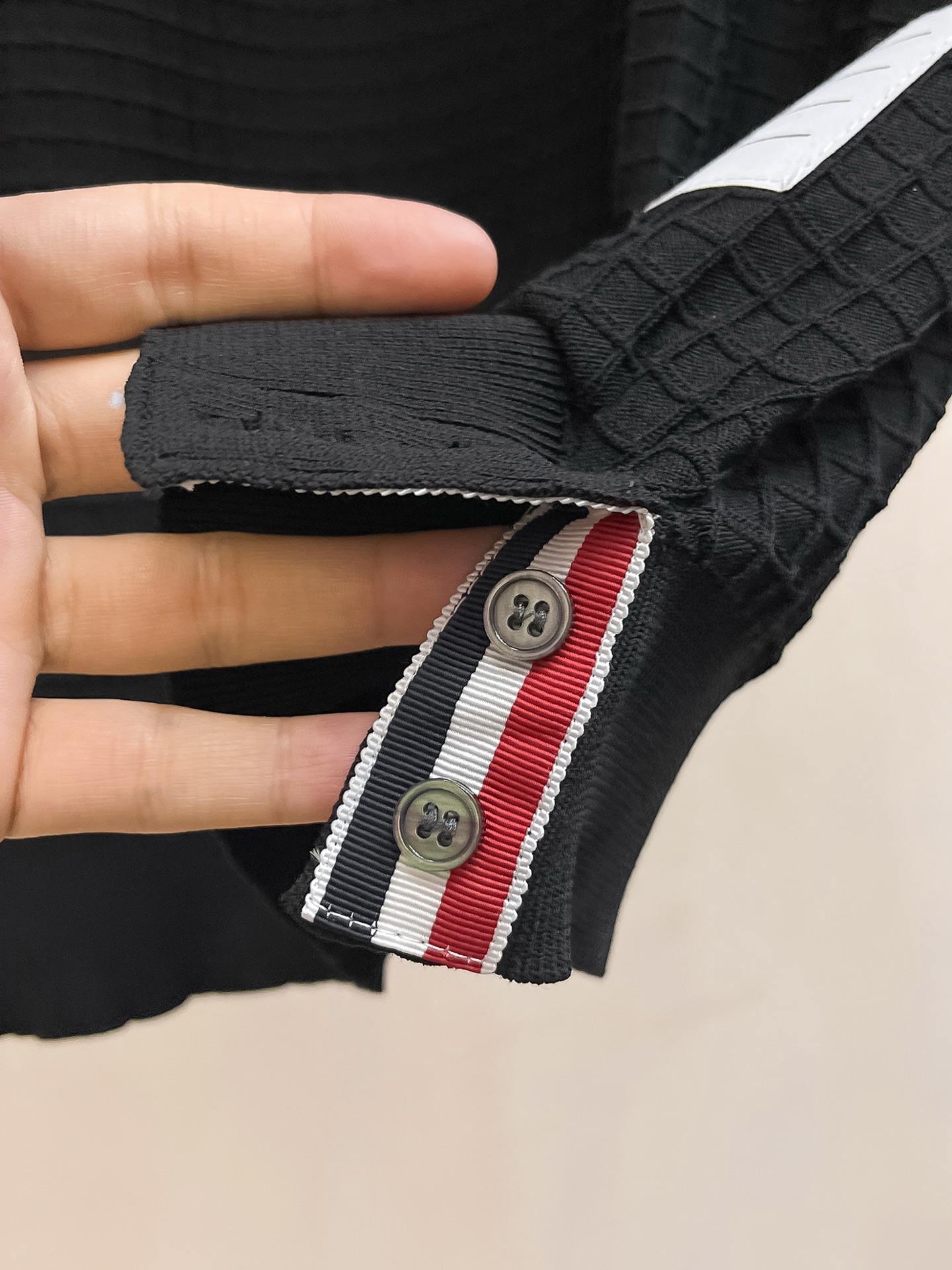 TB 2026春夏新品针织短袖，进口针织面料，手感柔软。顶级进口私货，设计潮流短袖针织衫，不失奢华 品质