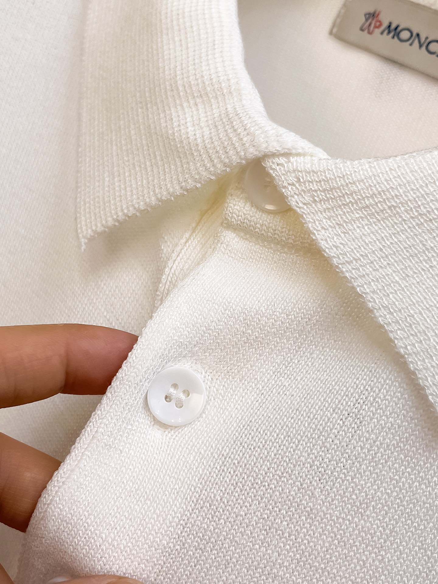 TB 2026春夏新品针织短袖，进口针织面料，手感柔软。顶级进口私货，设计潮流短袖针织衫，不失奢华 品质