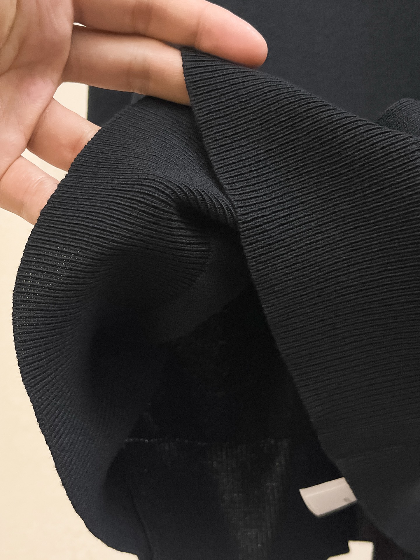 蒙口 2026春夏新品针织短袖，进口针织面料，手感柔软。顶级进口私货，设计潮流短袖针织衫，不失奢华 品质