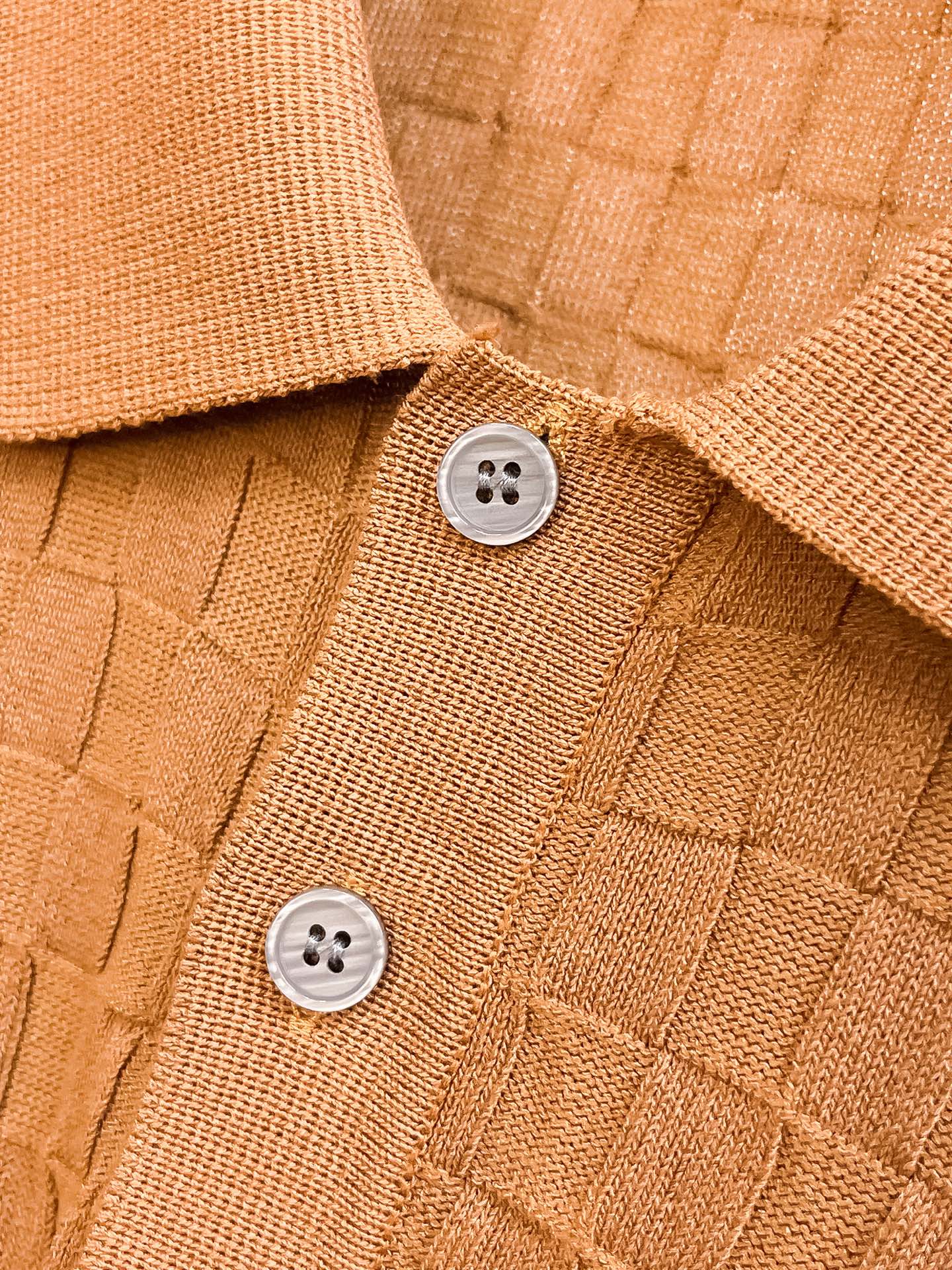 LV 2026春夏新品针织短袖，进口针织面料，手感柔软。顶级进口私货，设计潮流短袖针织衫，不失奢华 品质