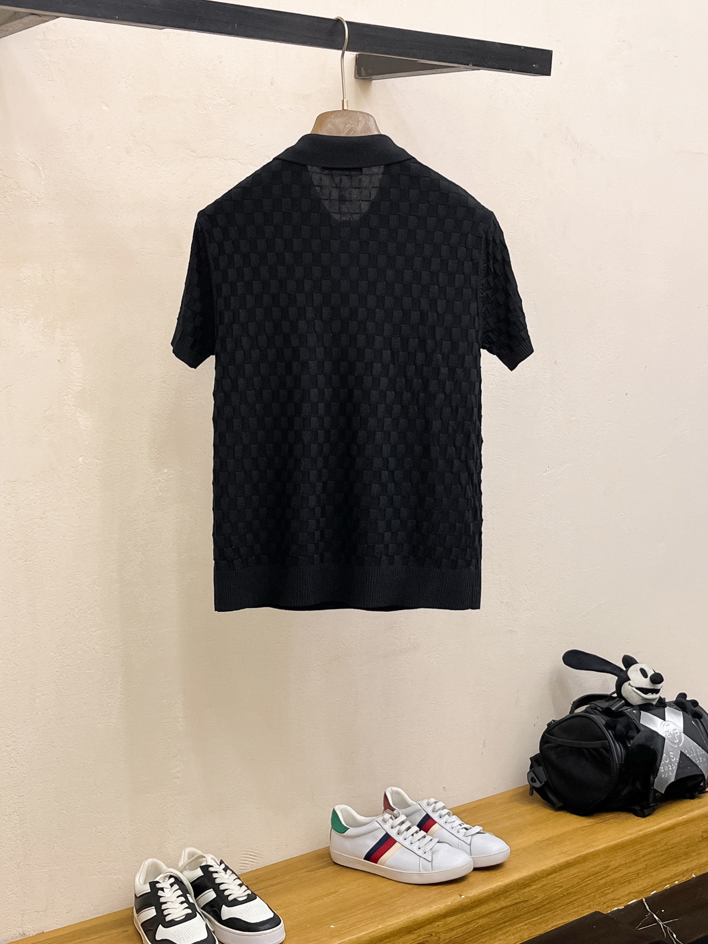 LV 2026春夏新品针织短袖，进口针织面料，手感柔软。顶级进口私货，设计潮流短袖针织衫，不失奢华 品质