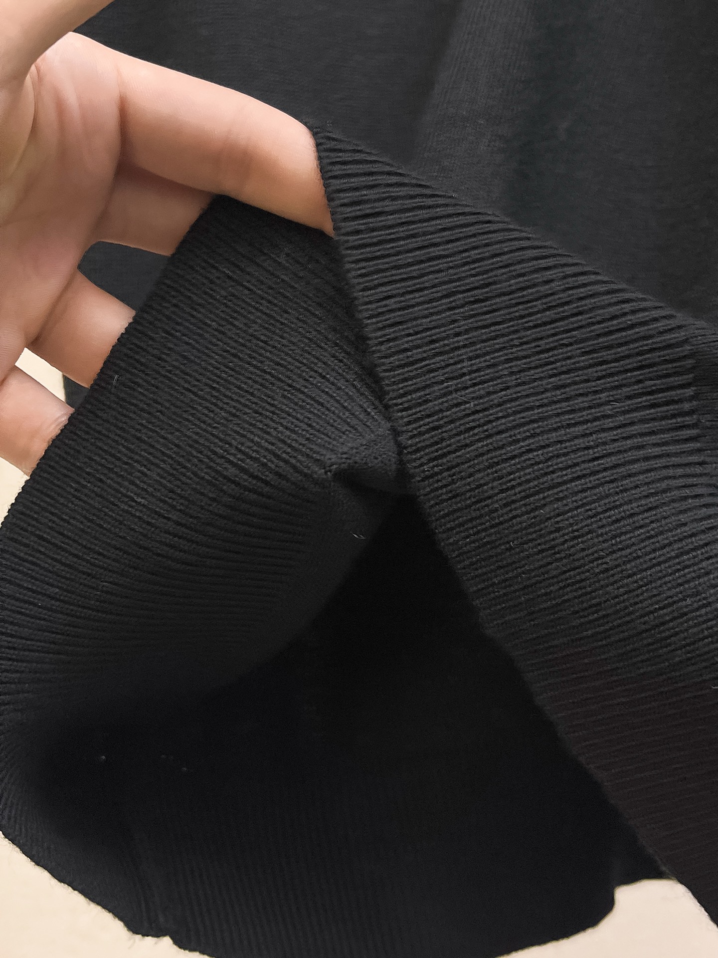 保罗 2026春夏新品针织短袖，进口针织面料，手感柔软。顶级进口私货，设计潮流短袖针织衫，不失奢华 品质