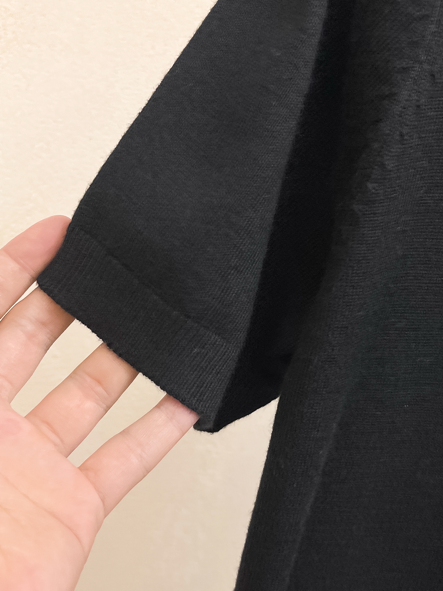 保罗 2026春夏新品针织短袖，进口针织面料，手感柔软。顶级进口私货，设计潮流短袖针织衫，不失奢华 品质