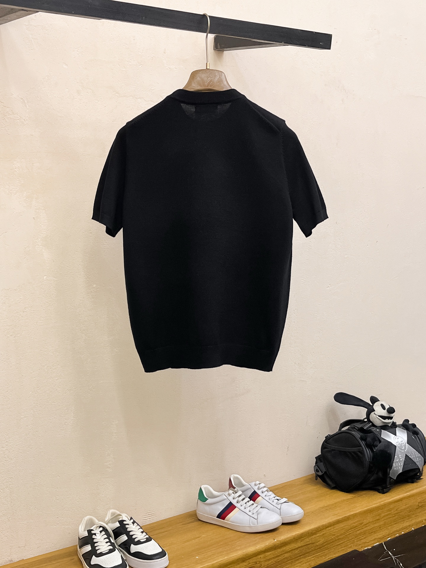 保罗 2026春夏新品针织短袖，进口针织面料，手感柔软。顶级进口私货，设计潮流短袖针织衫，不失奢华 品质