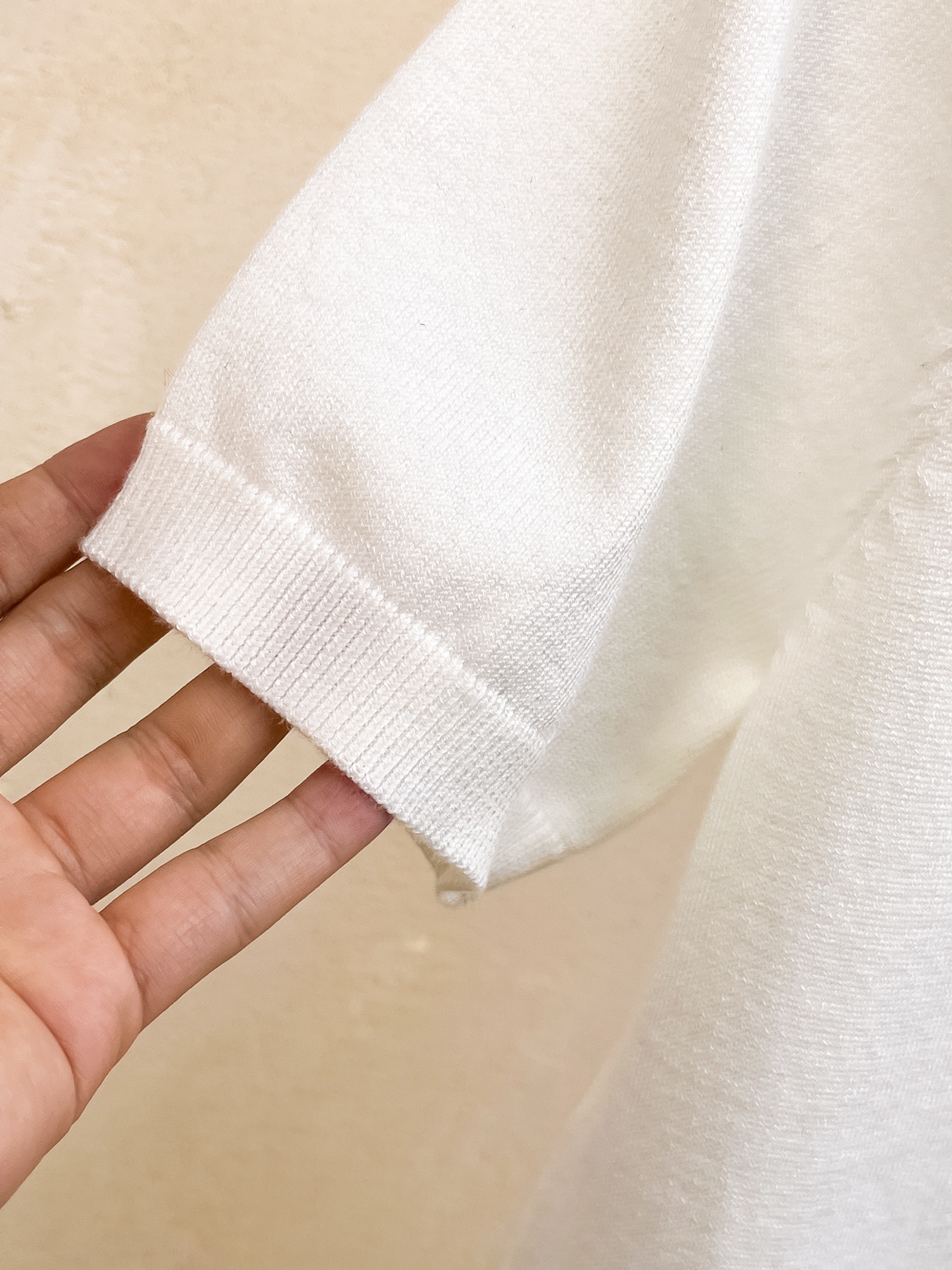 保罗 2026春夏新品针织短袖，进口针织面料，手感柔软。顶级进口私货，设计潮流短袖针织衫，不失奢华 品质