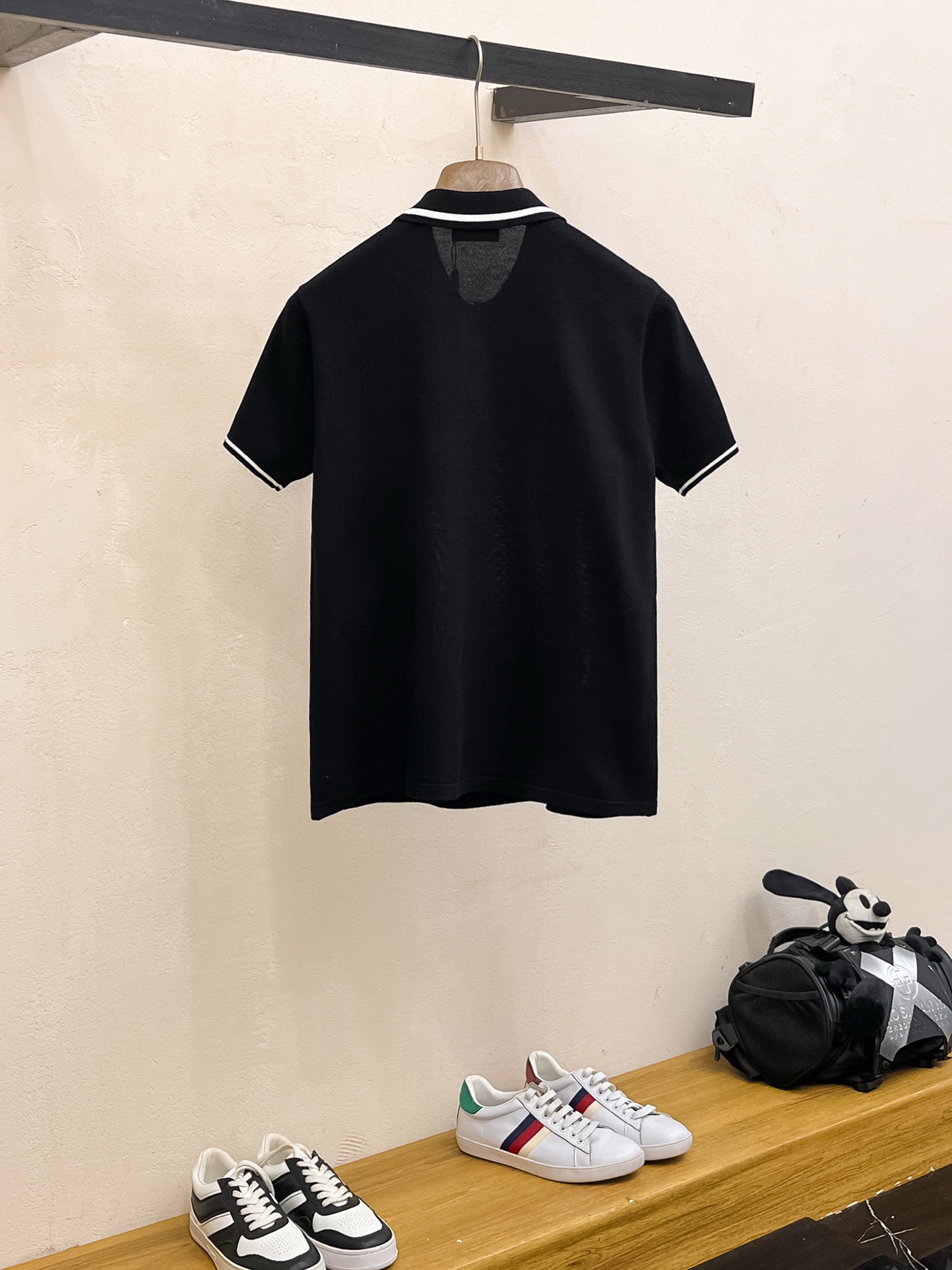 芬迪 2026春夏新品针织短袖，进口针织面料，手感柔软。顶级进口私货，设计潮流短袖针织衫，不失奢华 品质