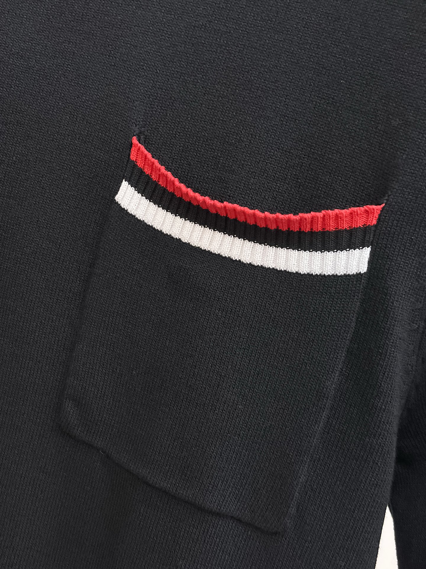 TB 2026春夏新品针织短袖，进口针织面料，手感柔软。顶级进口私货，设计潮流短袖针织衫，不失奢华 品质