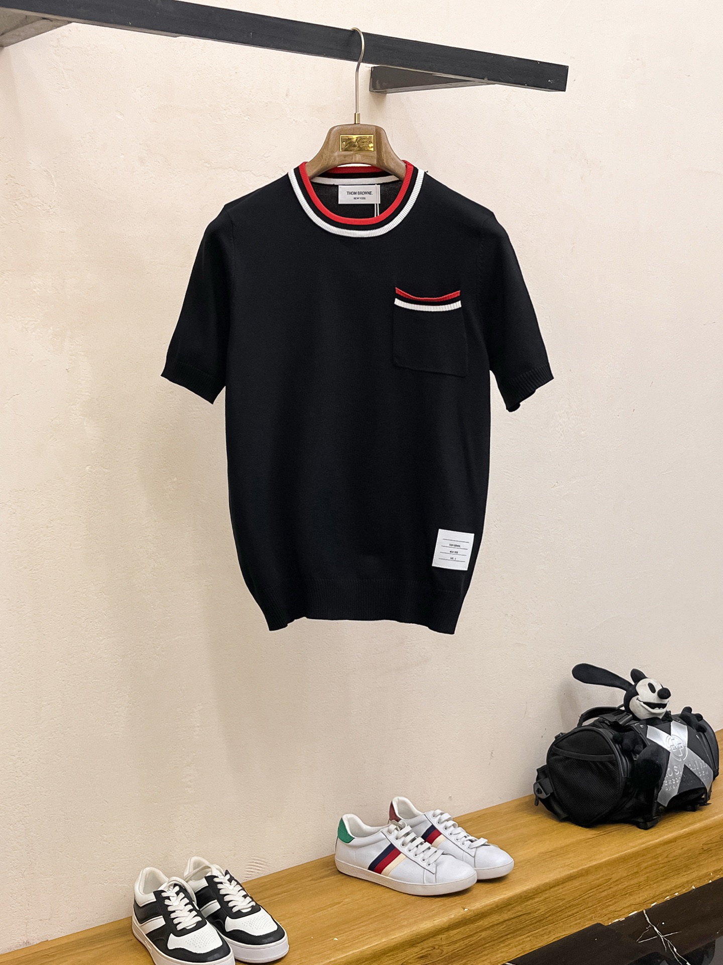 TB 2026春夏新品针织短袖，进口针织面料，手感柔软。顶级进口私货，设计潮流短袖针织衫，不失奢华 品质