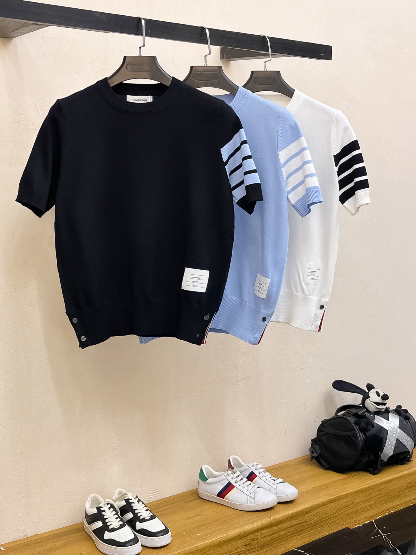 TB 2026春夏新品针织短袖，进口针织面料，手感柔软。顶级进口私货，设计潮流短袖针织衫，不失奢华 品质