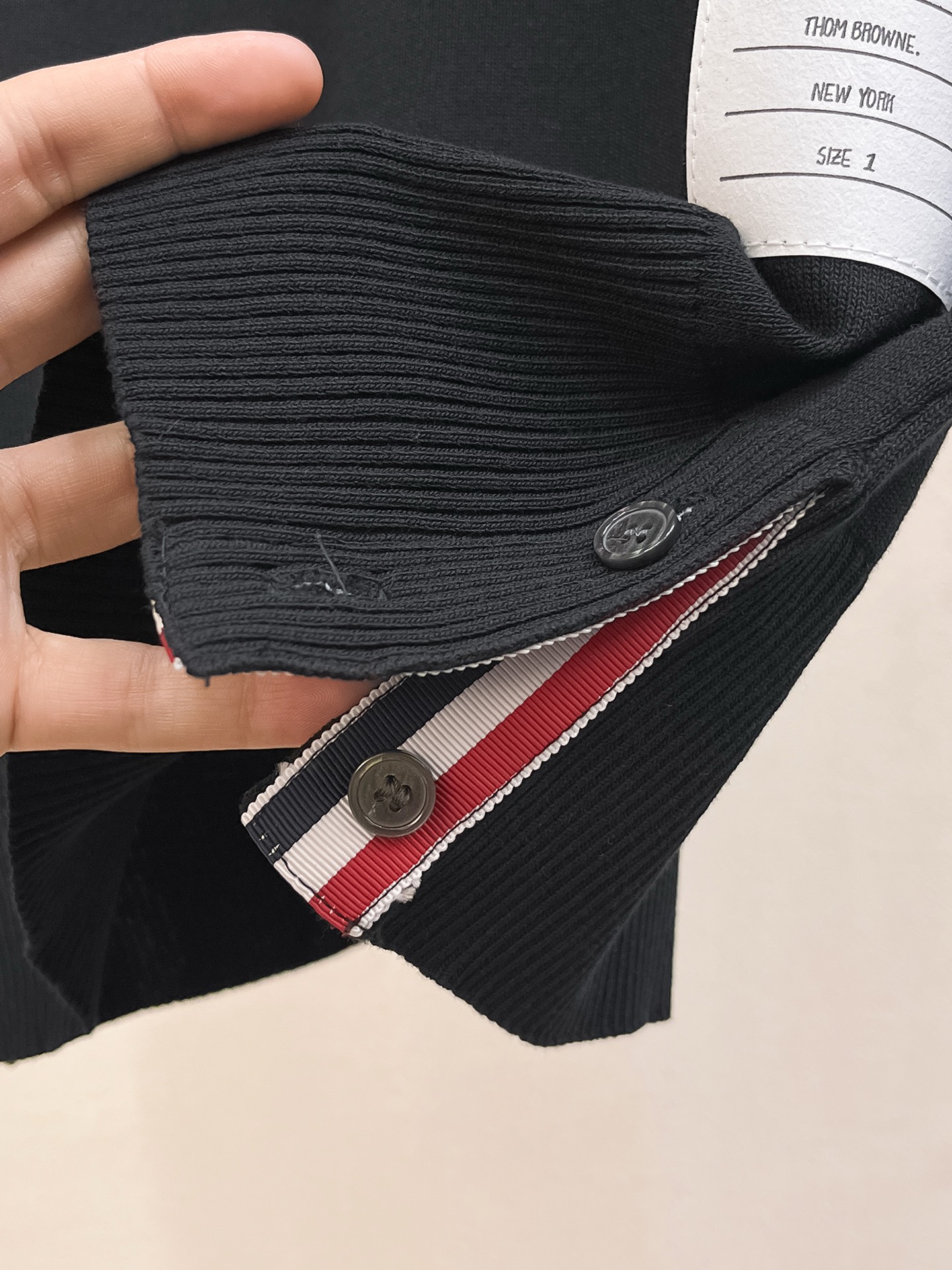 TB 2026春夏新品针织短袖，进口针织面料，手感柔软。顶级进口私货，设计潮流短袖针织衫，不失奢华 品质