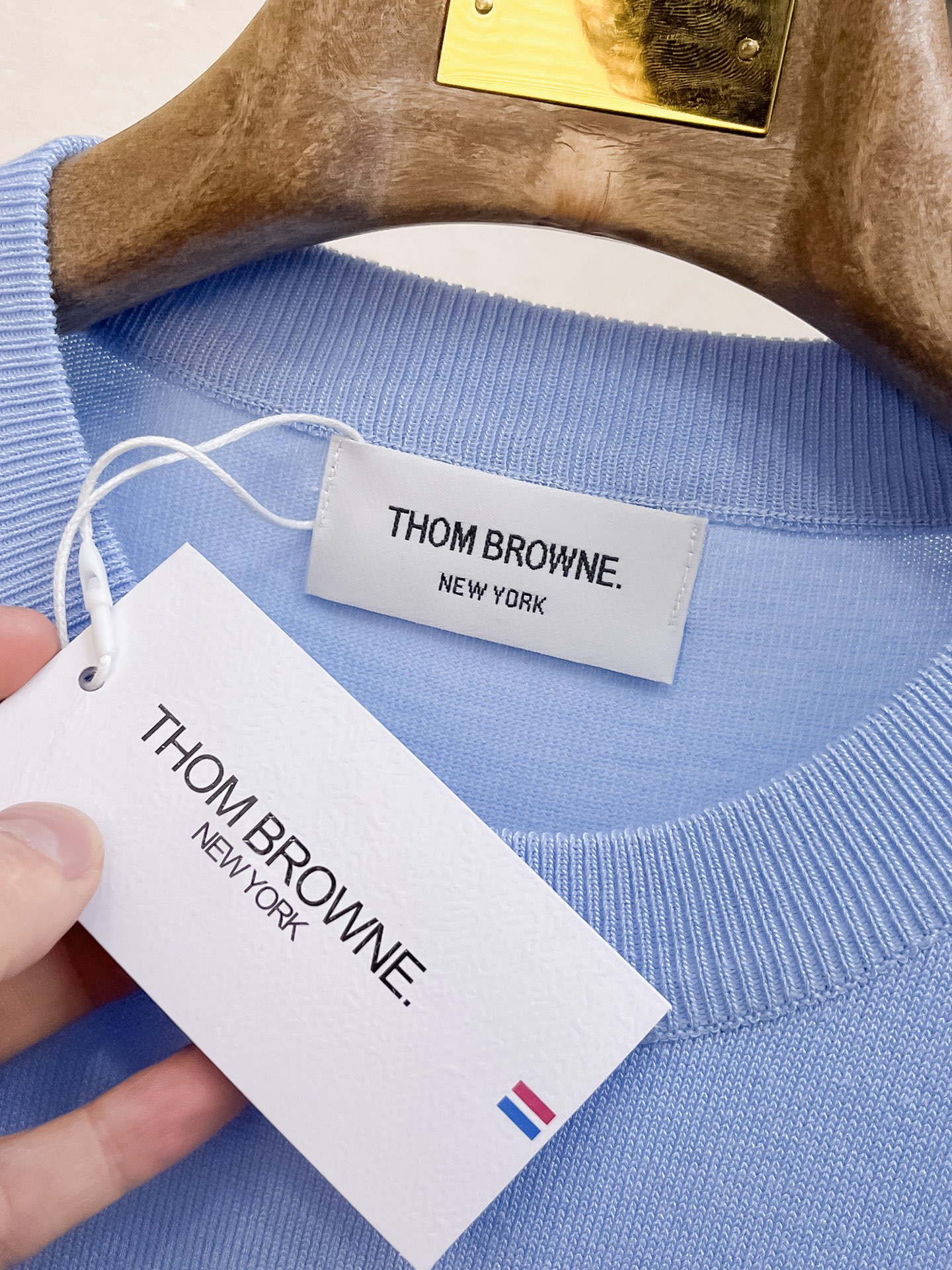 TB 2026春夏新品针织短袖，进口针织面料，手感柔软。顶级进口私货，设计潮流短袖针织衫，不失奢华 品质