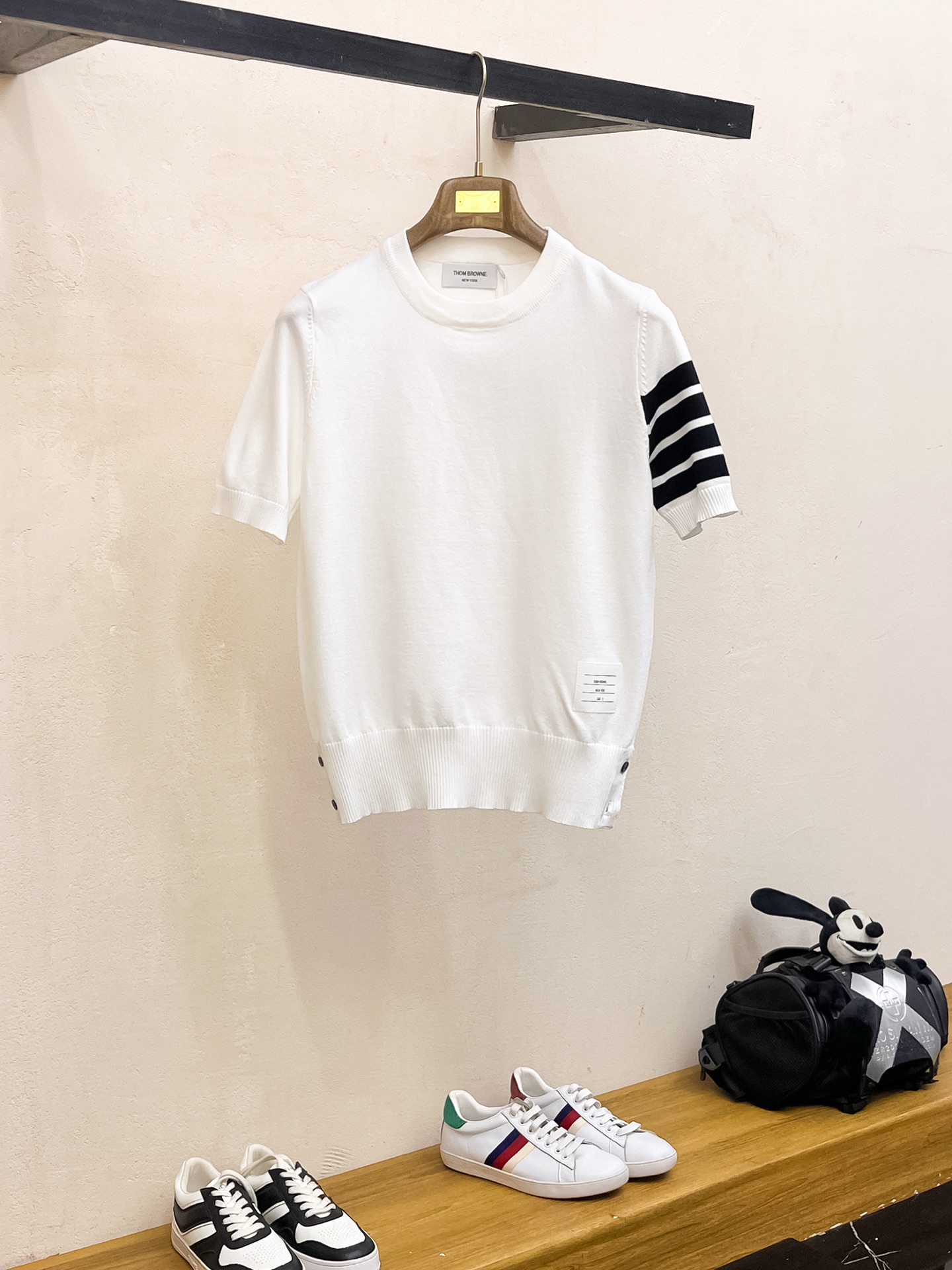 TB 2026春夏新品针织短袖，进口针织面料，手感柔软。顶级进口私货，设计潮流短袖针织衫，不失奢华 品质