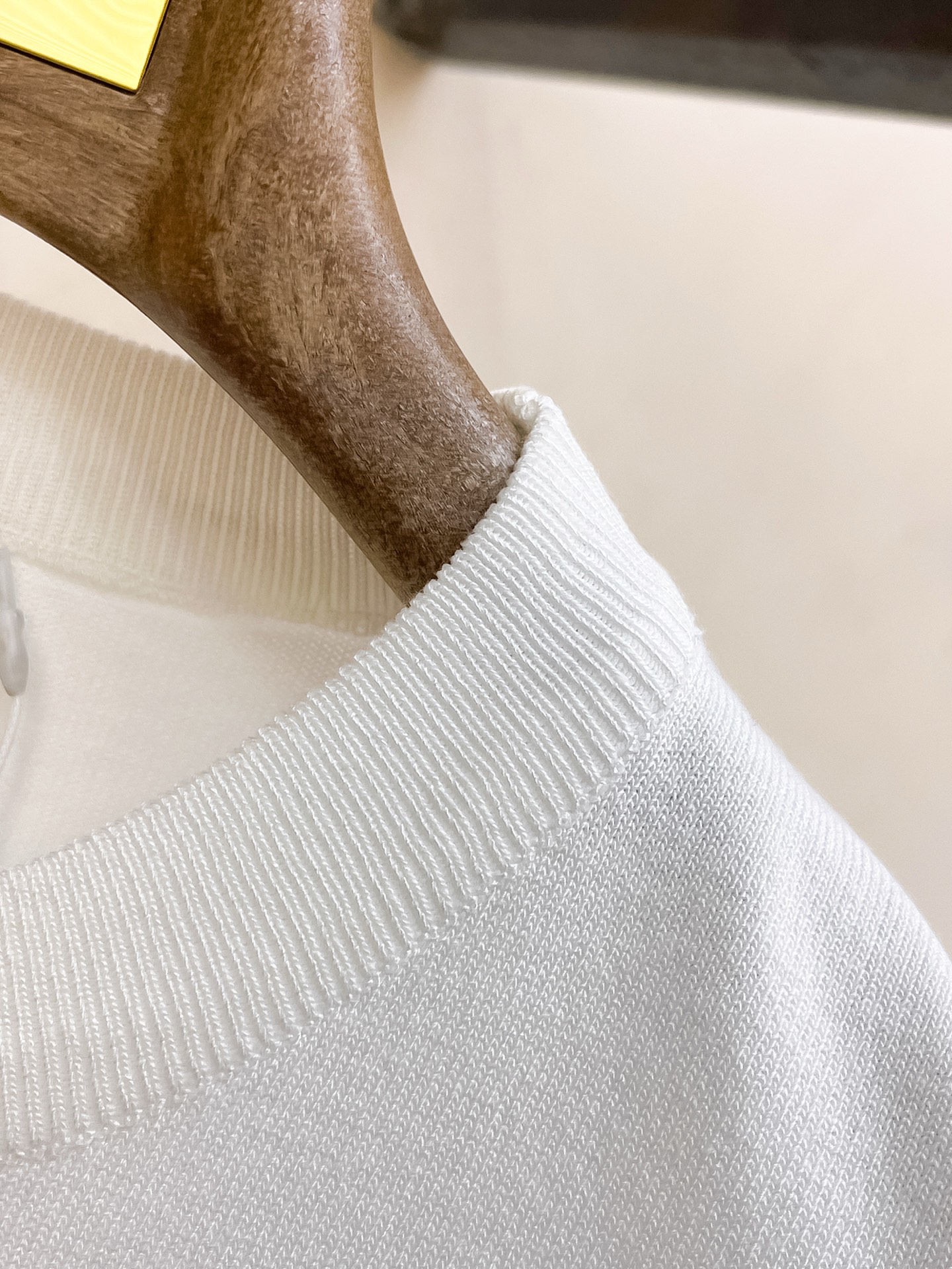 TB 2026春夏新品针织短袖，进口针织面料，手感柔软。顶级进口私货，设计潮流短袖针织衫，不失奢华 品质