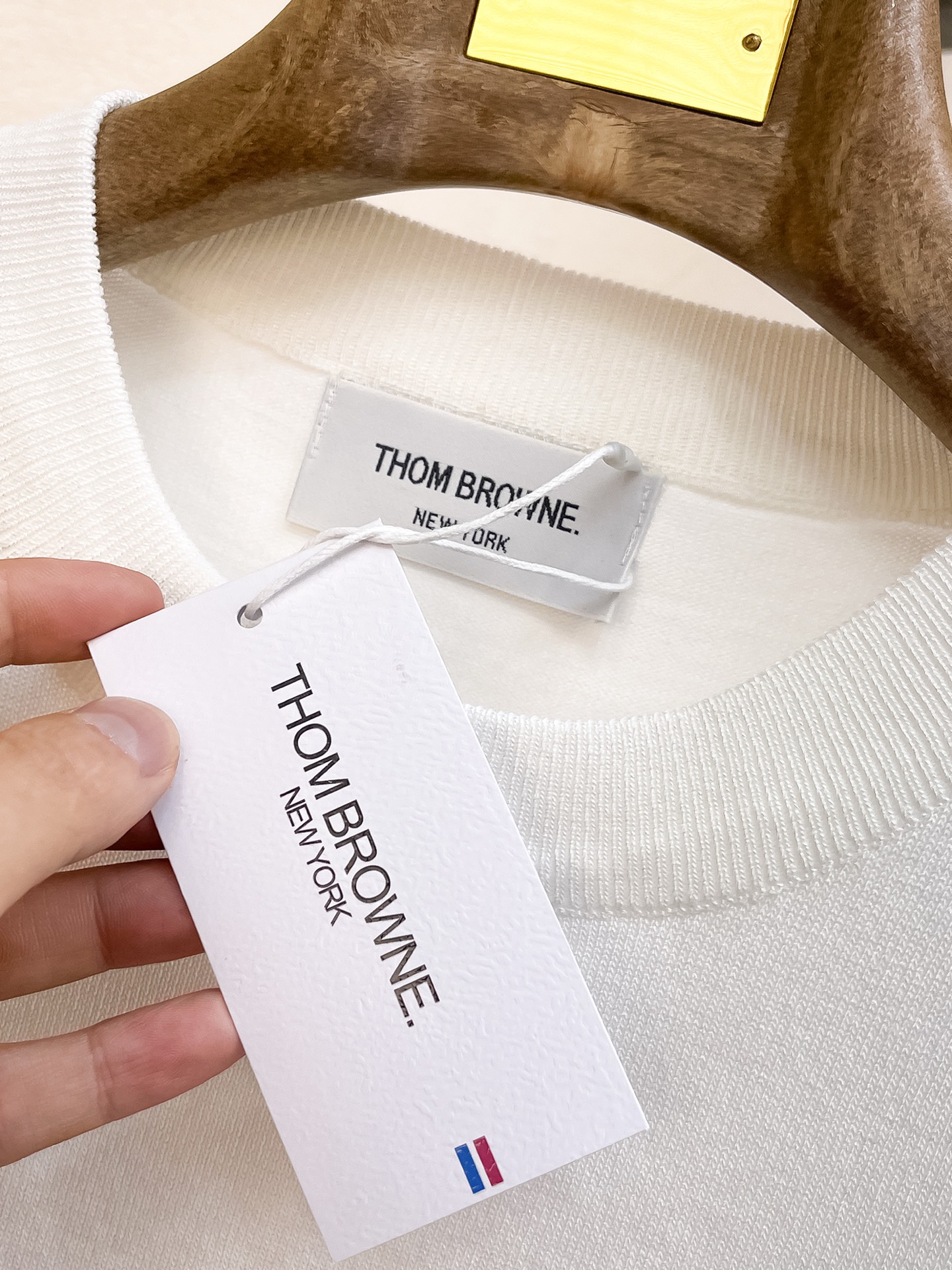 TB 2026春夏新品针织短袖，进口针织面料，手感柔软。顶级进口私货，设计潮流短袖针织衫，不失奢华 品质