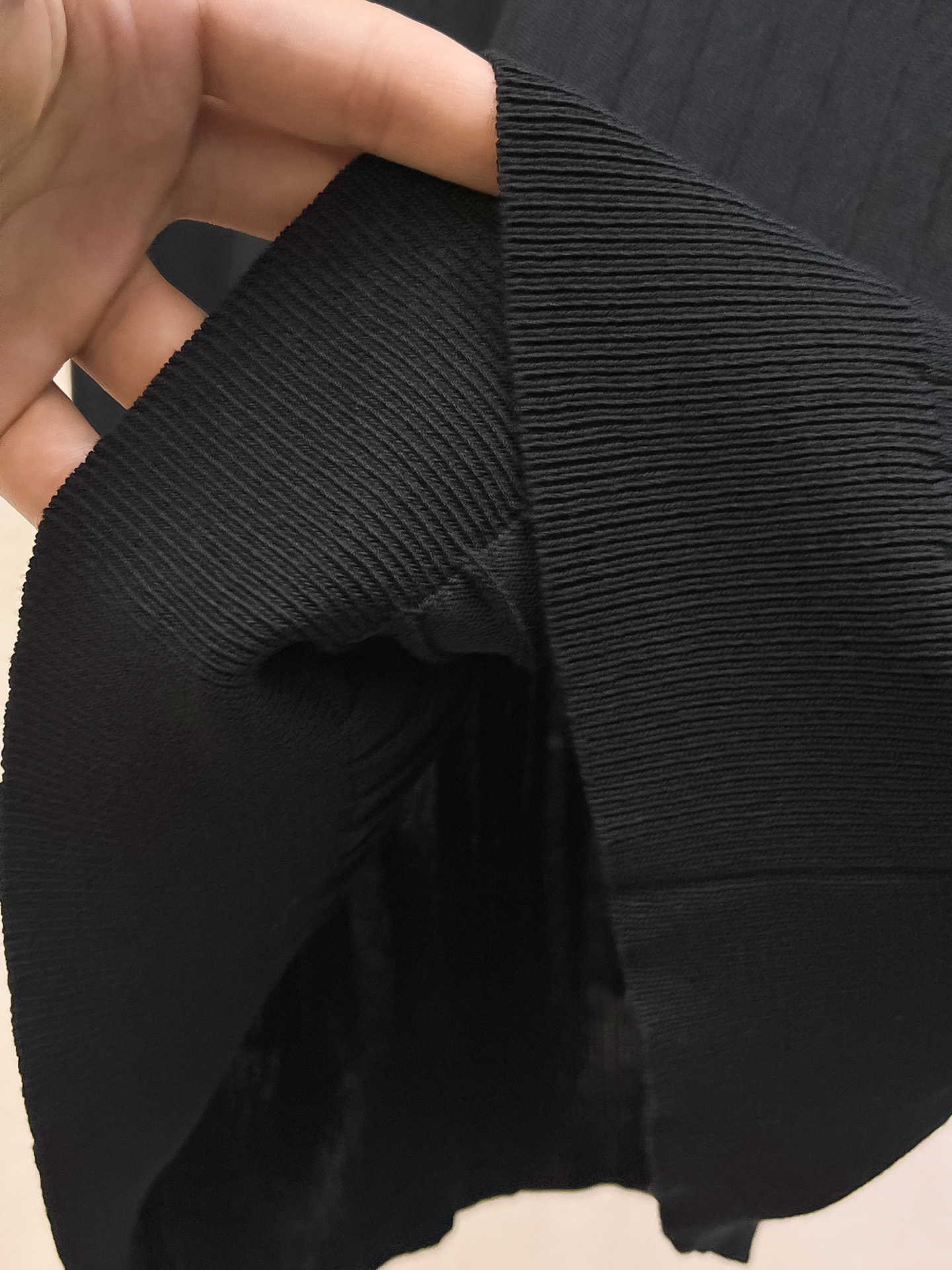 LV 2026春夏新品针织短袖，进口针织面料，手感柔软。顶级进口私货，设计潮流短袖针织衫，不失奢华 品质