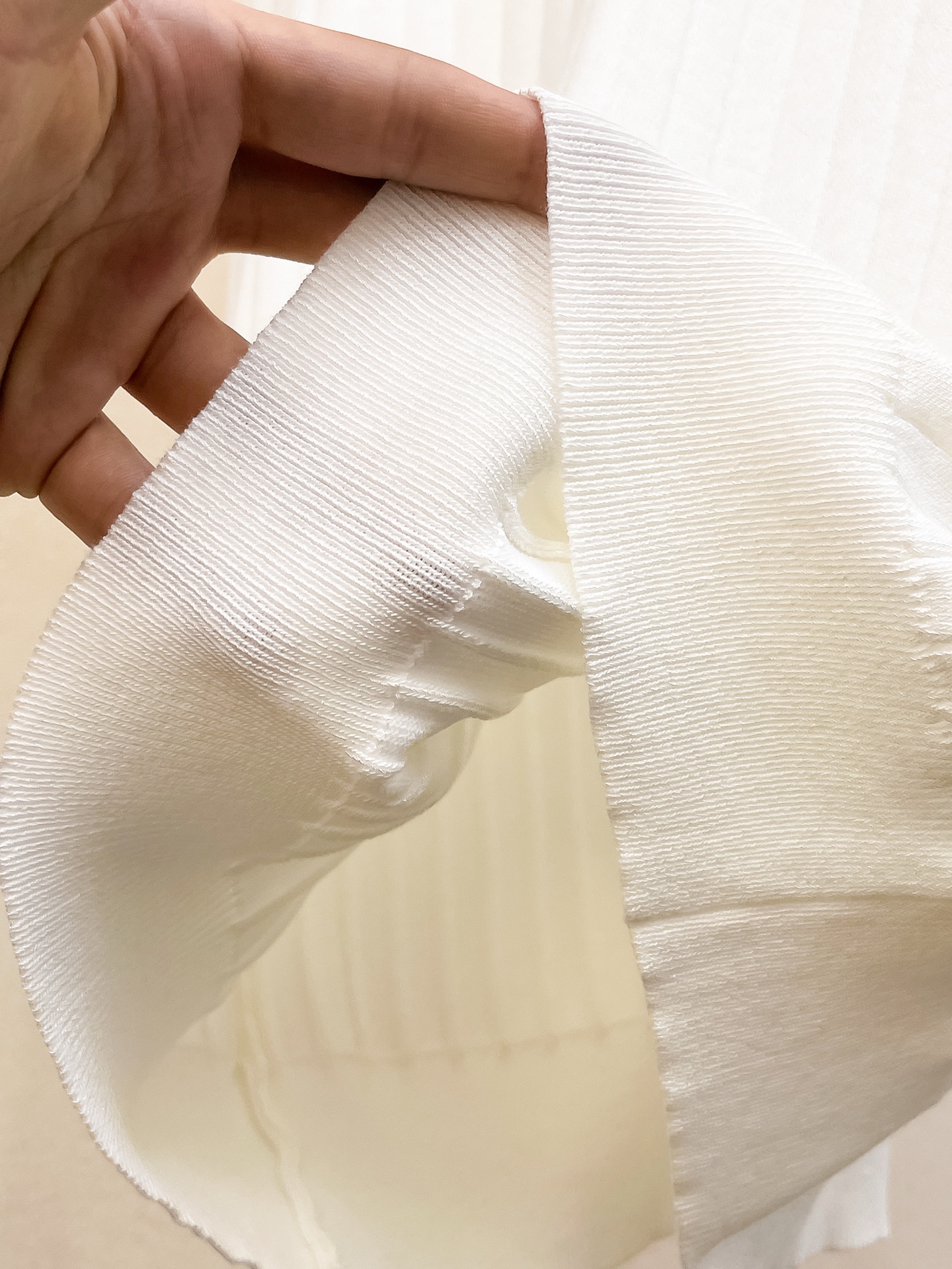 LV 2026春夏新品针织短袖，进口针织面料，手感柔软。顶级进口私货，设计潮流短袖针织衫，不失奢华 品质