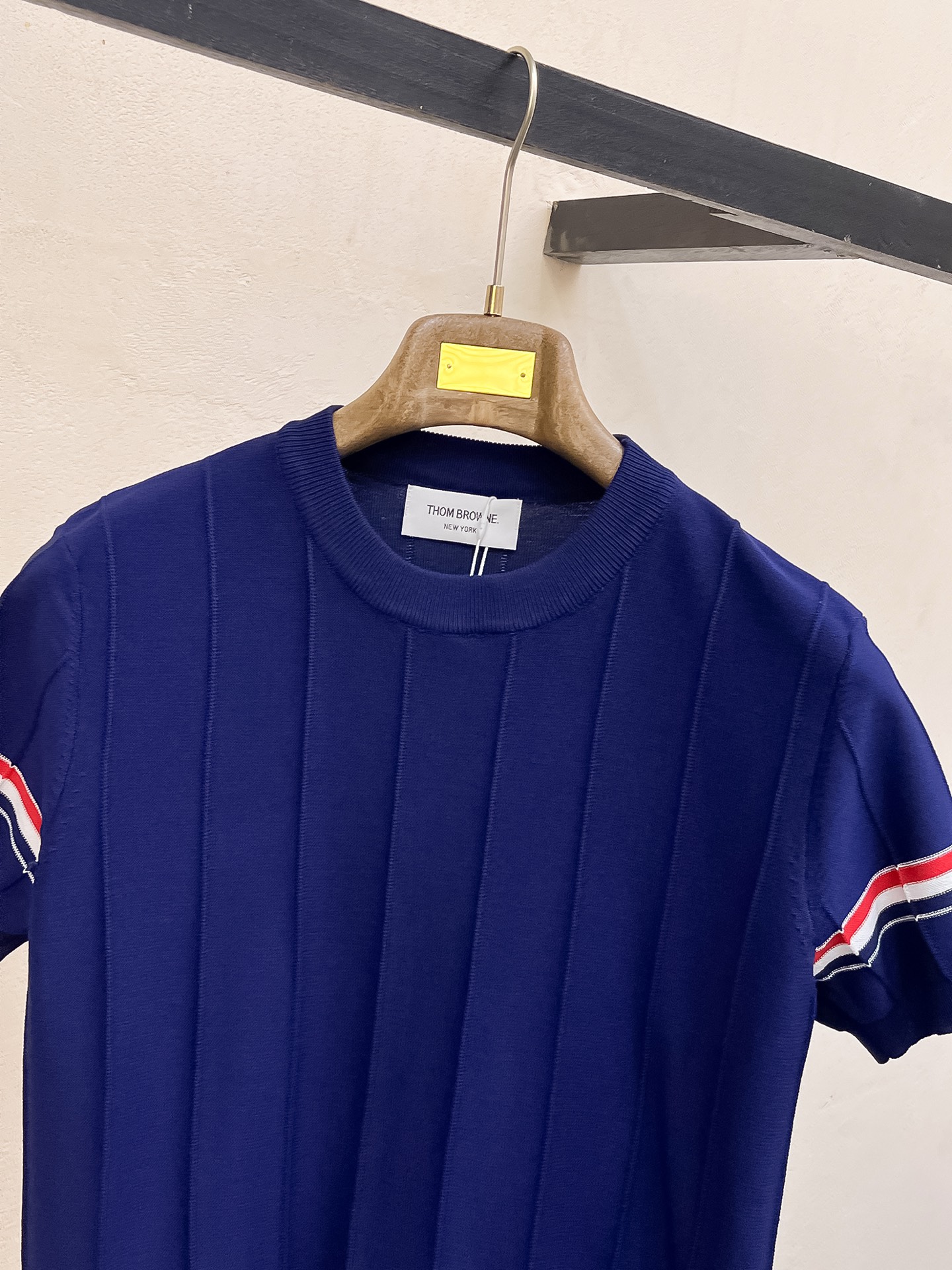 TB 2026春夏新品针织短袖，进口针织面料，手感柔软。顶级进口私货，设计潮流短袖针织衫，不失奢华 品质