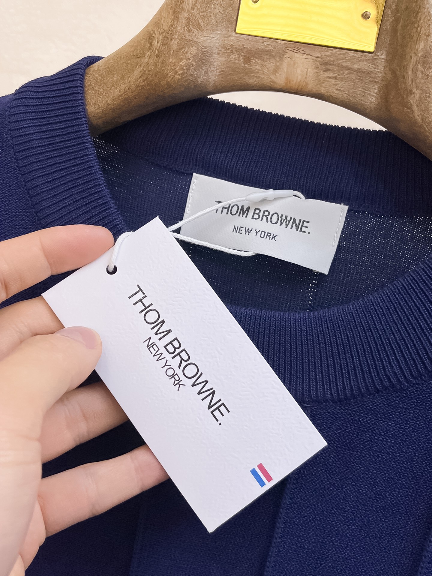 TB 2026春夏新品针织短袖，进口针织面料，手感柔软。顶级进口私货，设计潮流短袖针织衫，不失奢华 品质