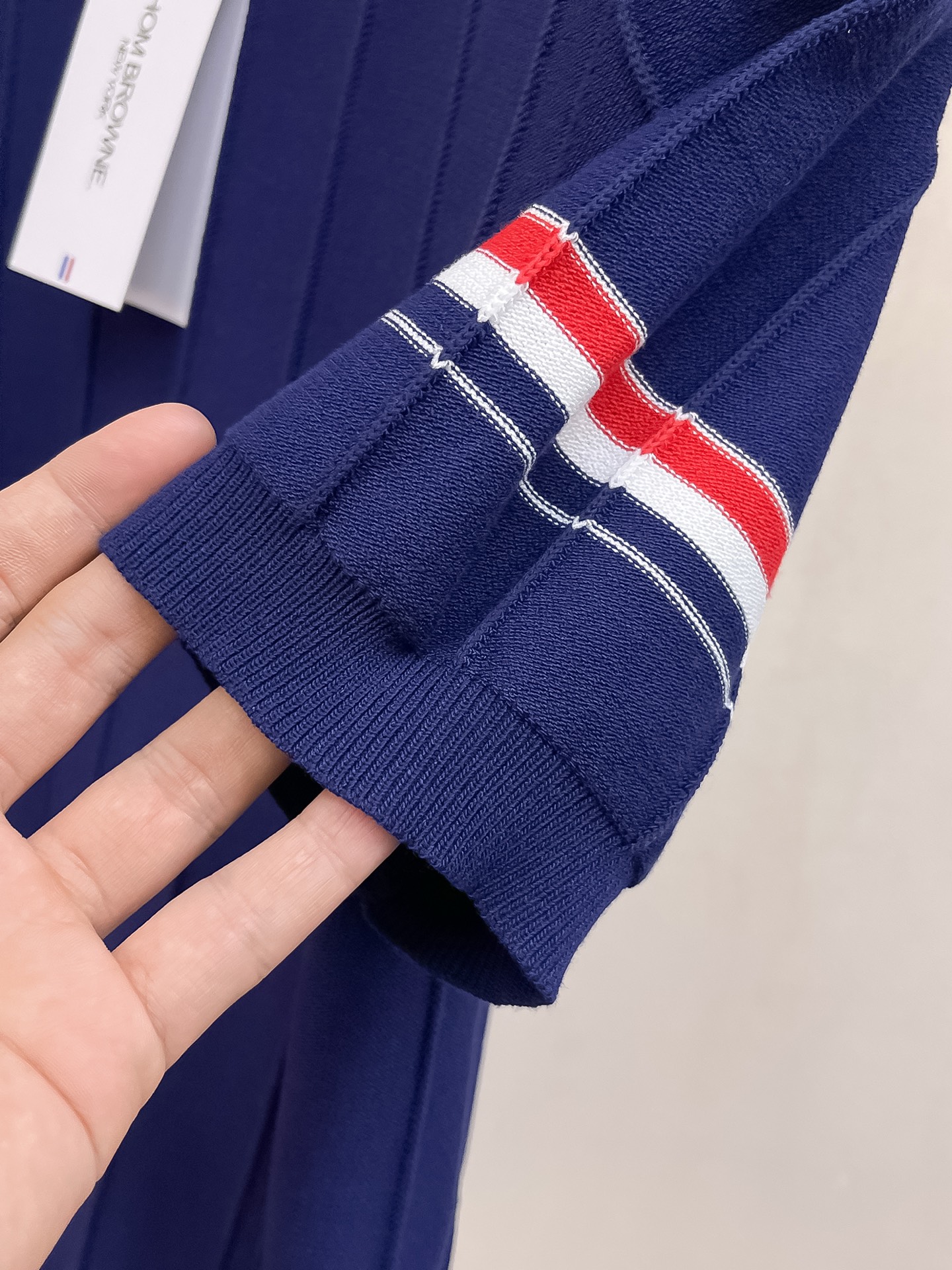 TB 2026春夏新品针织短袖，进口针织面料，手感柔软。顶级进口私货，设计潮流短袖针织衫，不失奢华 品质