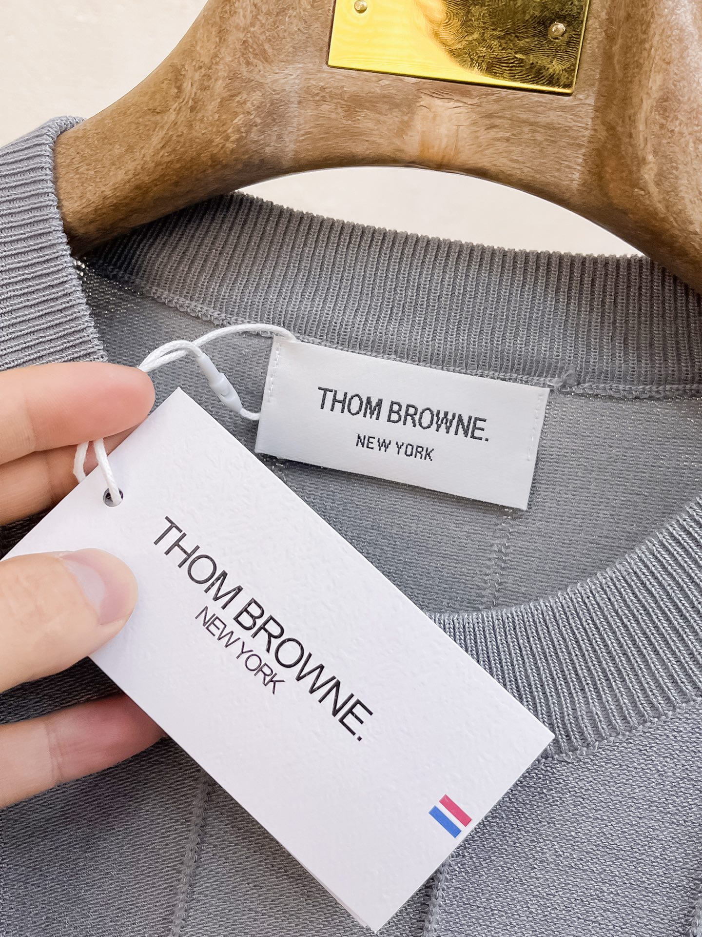 TB 2026春夏新品针织短袖，进口针织面料，手感柔软。顶级进口私货，设计潮流短袖针织衫，不失奢华 品质